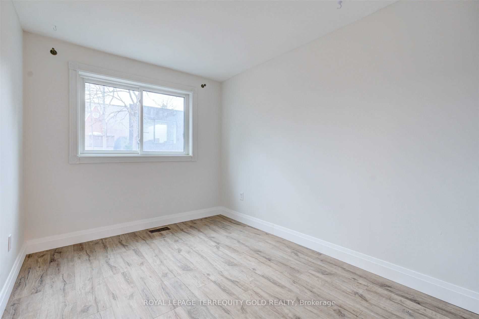 41 Summerhill Avenue #1