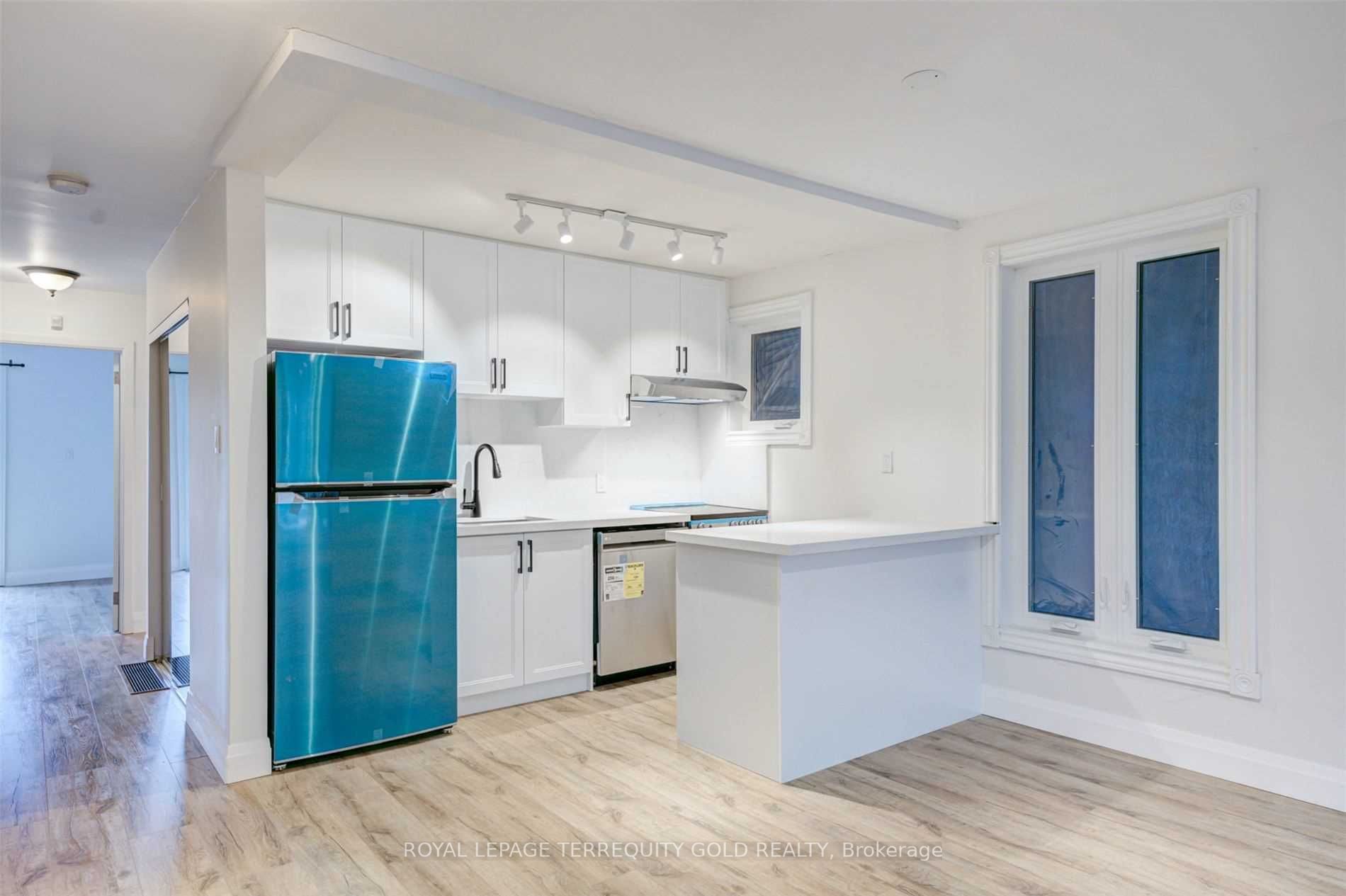 41 Summerhill Avenue #1
