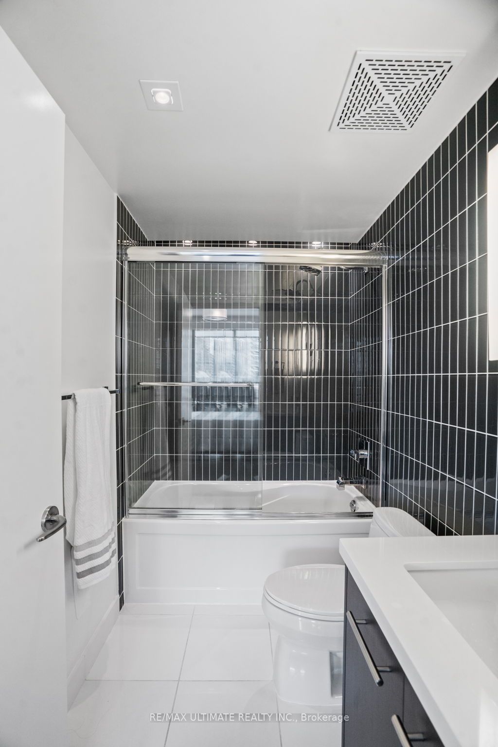 80 John St, #1212