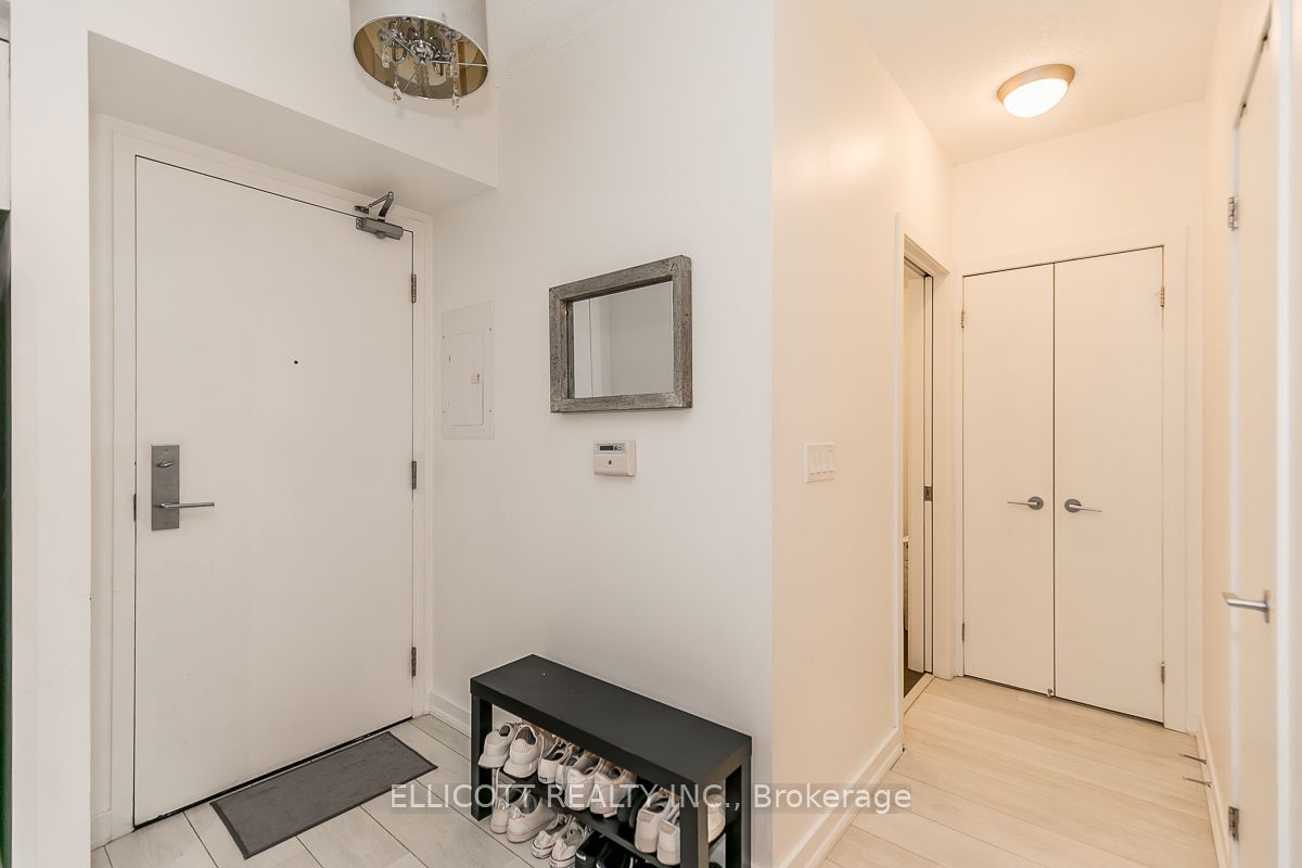 59 East Liberty St, #1006