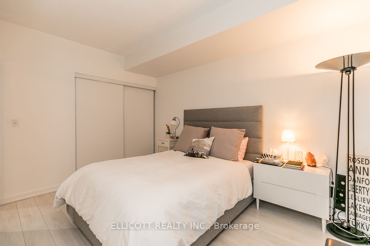 59 East Liberty St, #1006