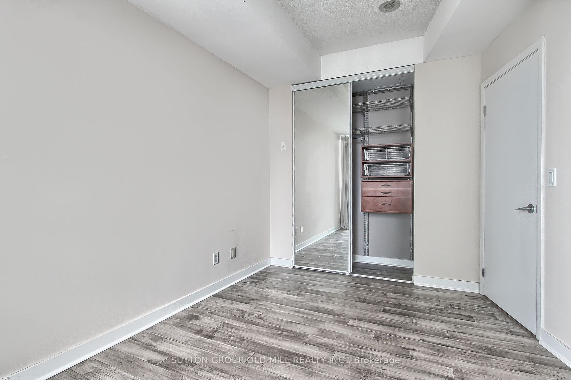219 Fort York Blvd, #2605