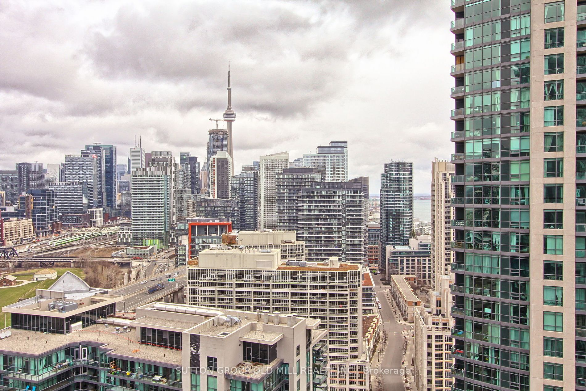 219 Fort York Blvd, #2605