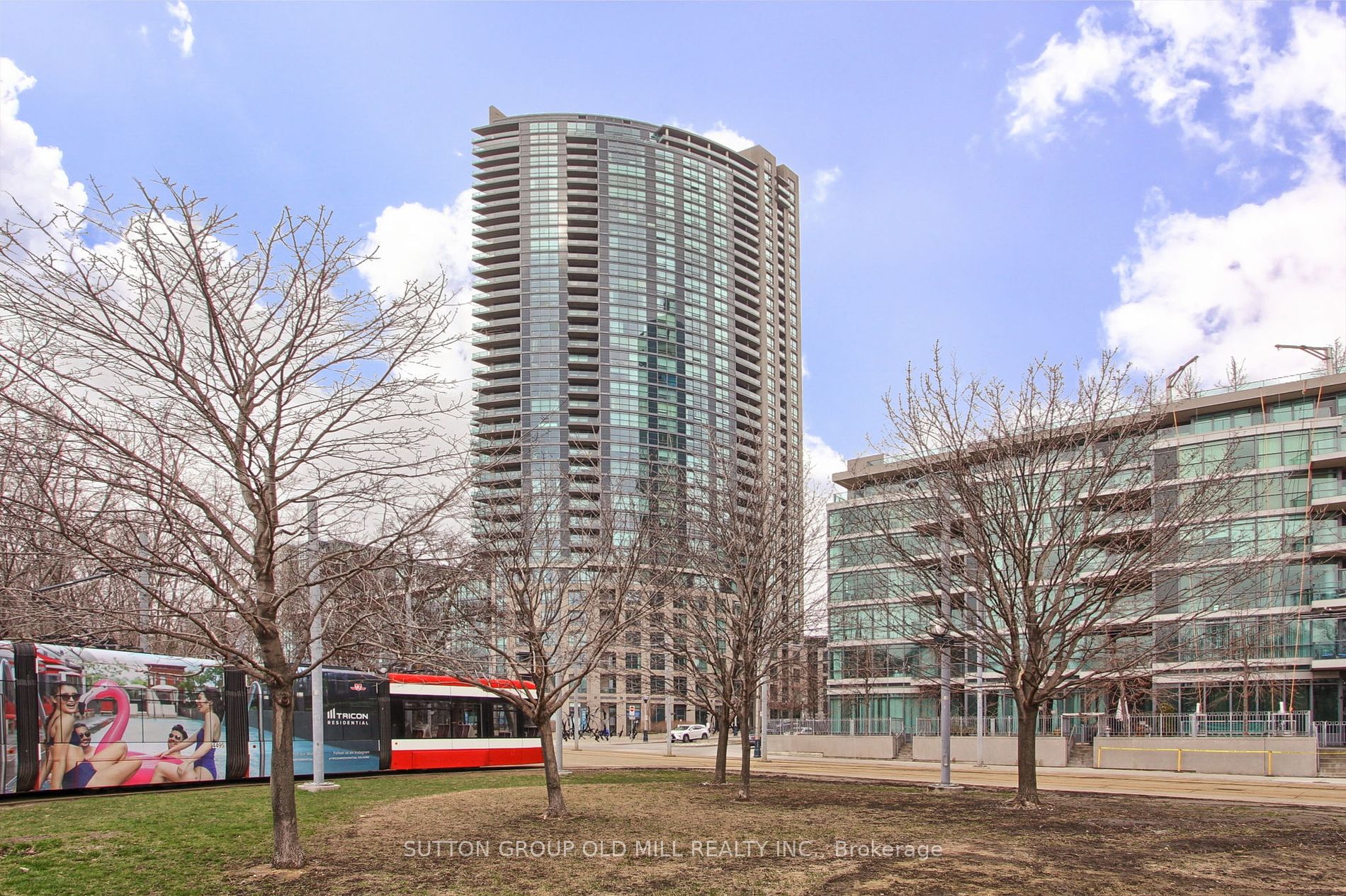 219 Fort York Blvd, #2605