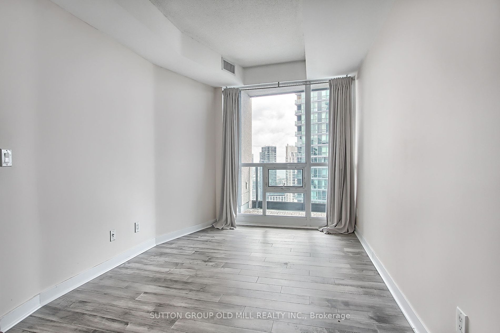 219 Fort York Blvd, #2605
