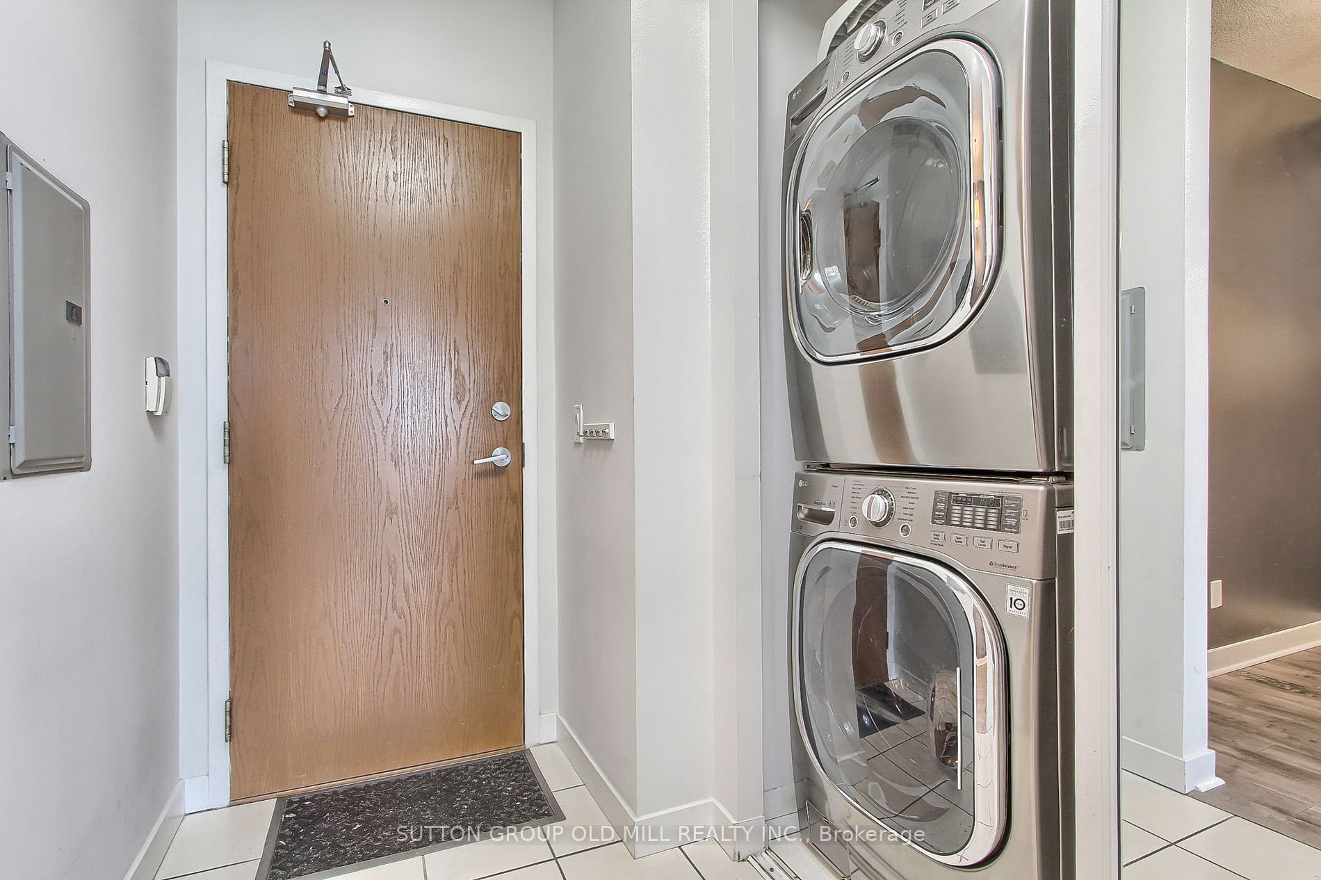219 Fort York Blvd, #2605