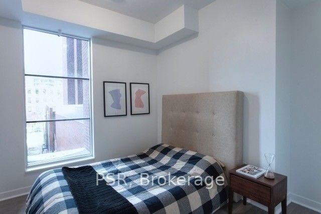 501 Adelaide Street W #401
