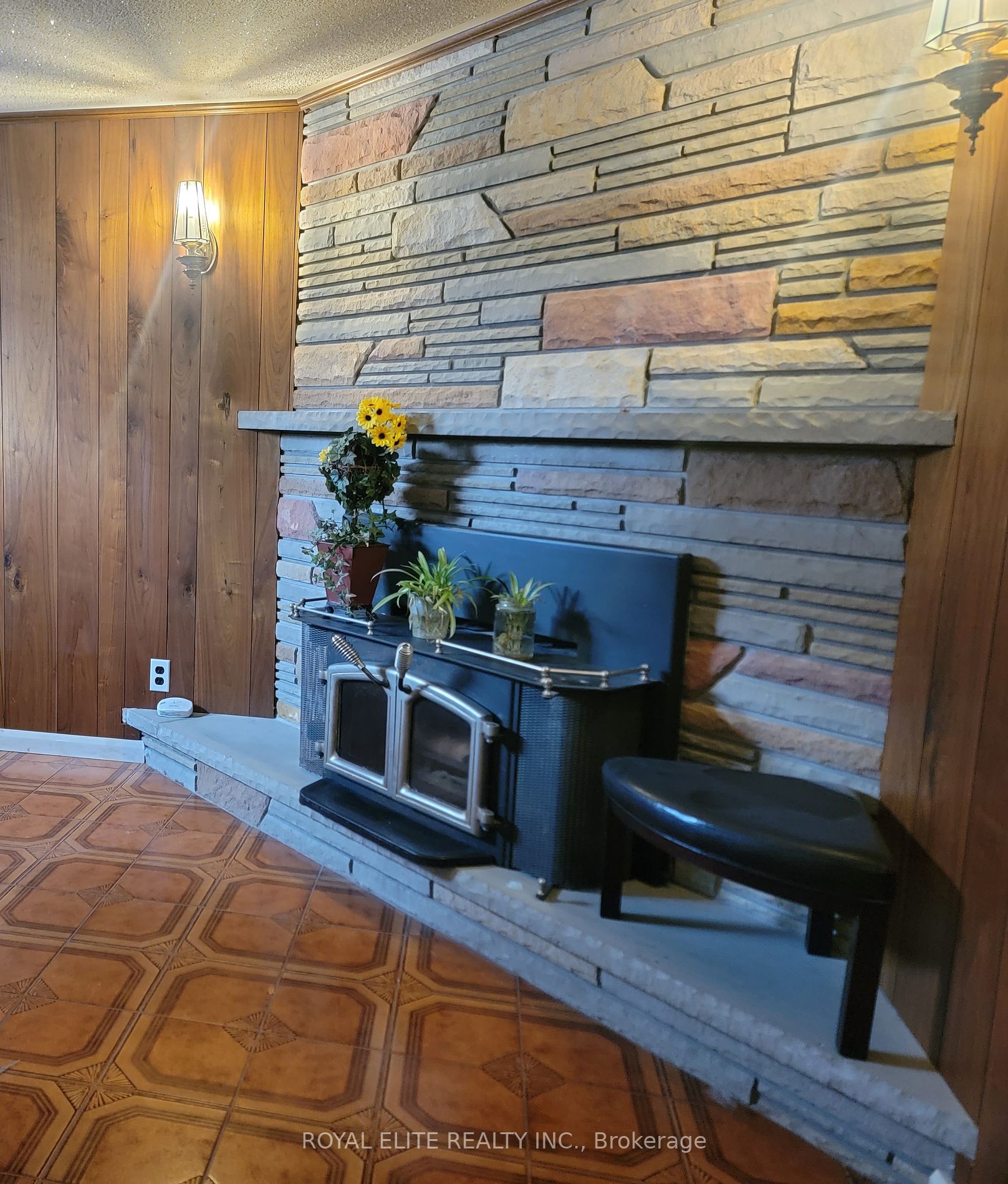 74 Navaho Drive