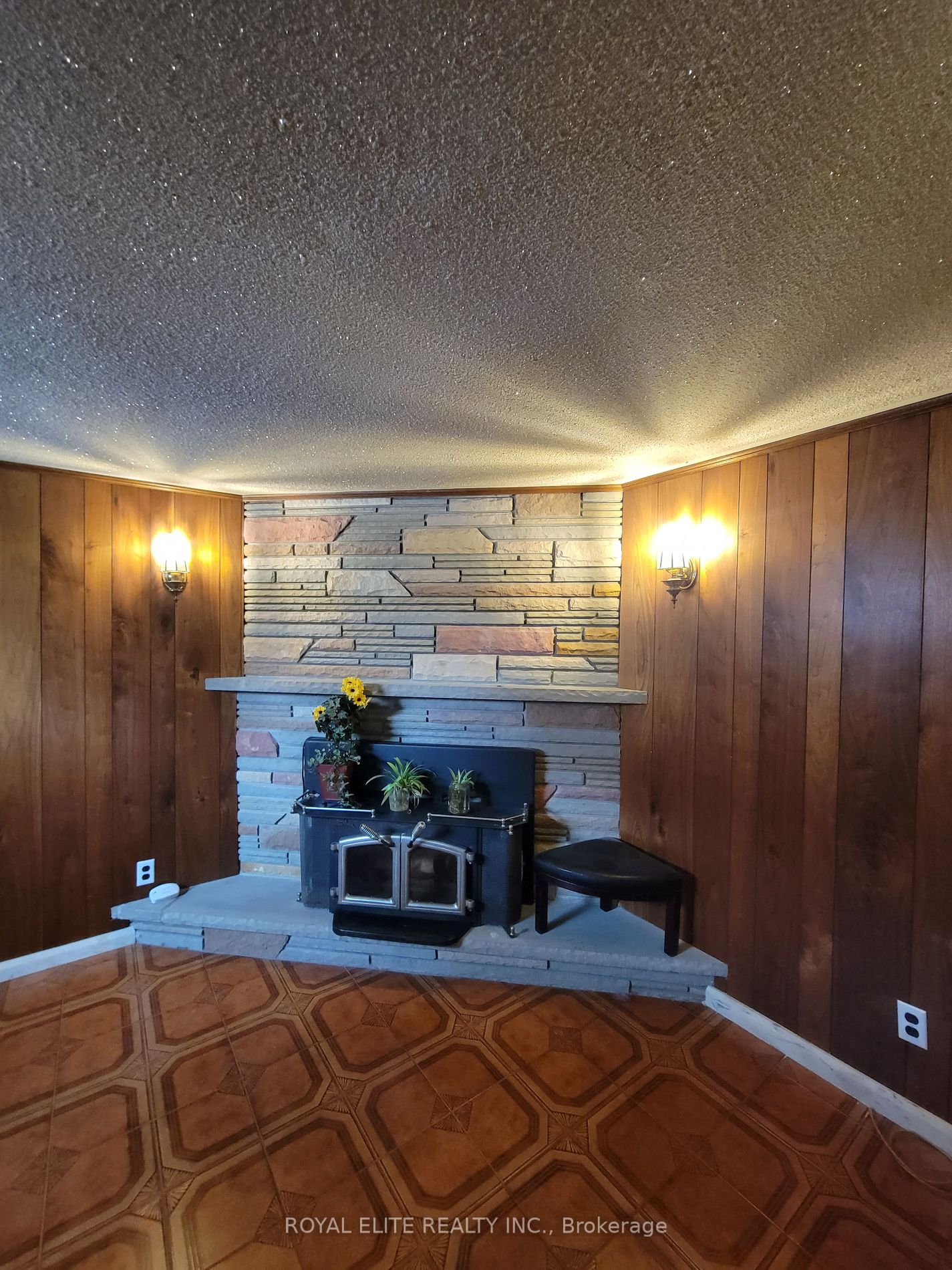 74 Navaho Drive
