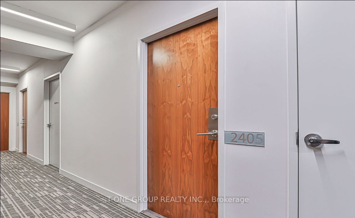170 Fort York Blvd, #2405