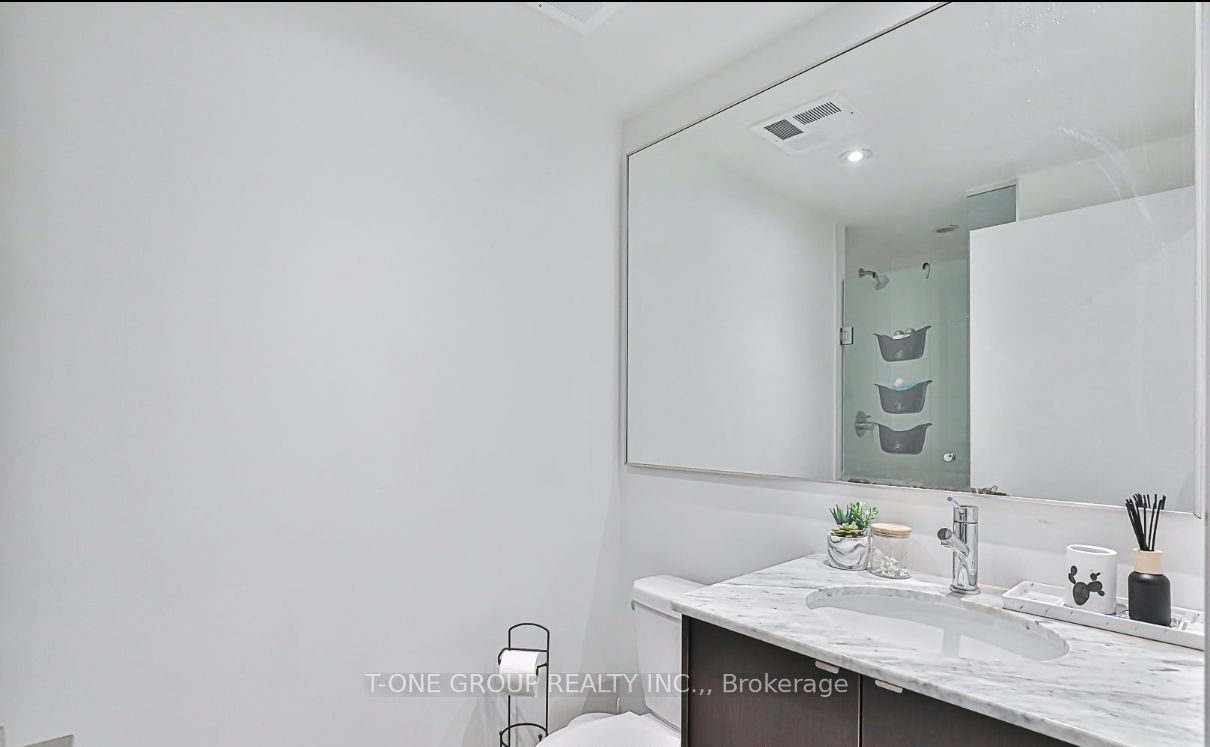 170 Fort York Blvd, #2405
