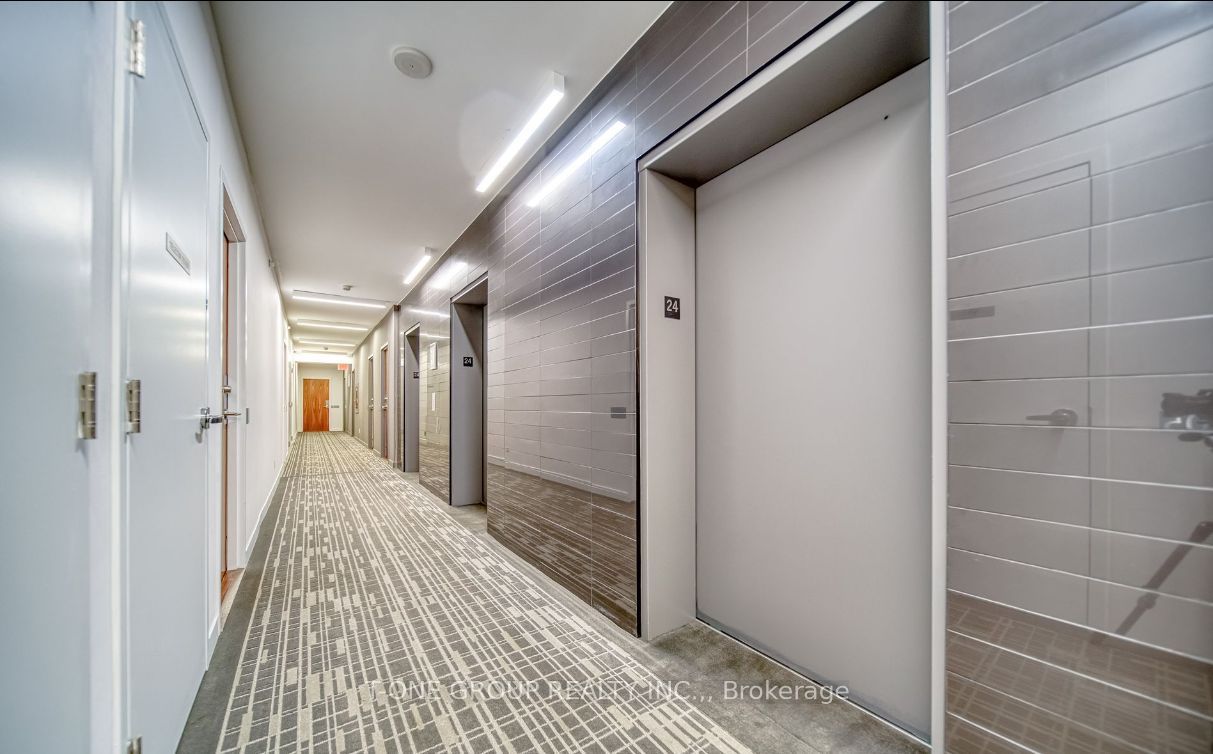 170 Fort York Blvd, #2405