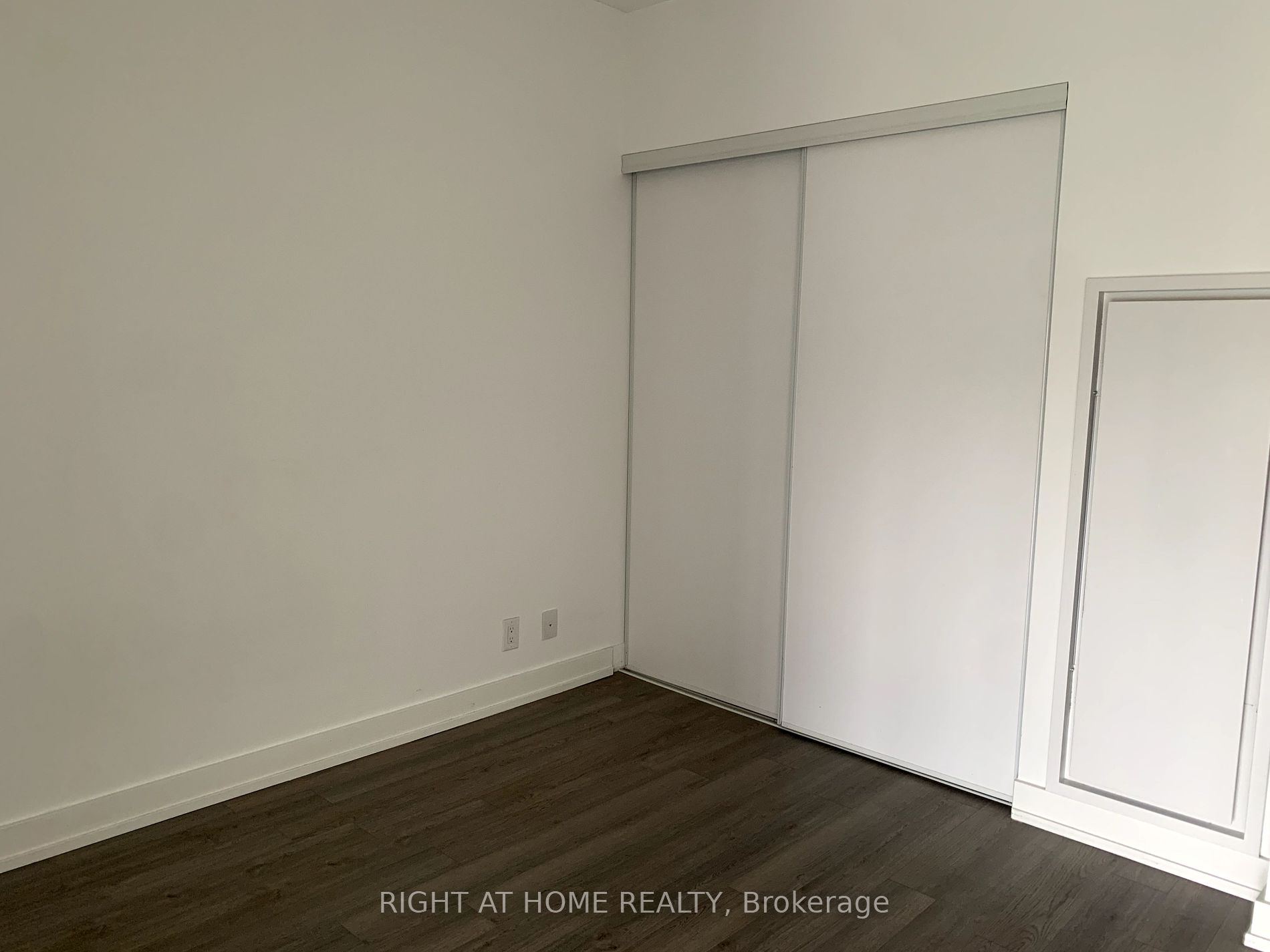 6 Parkwood Avenue #613