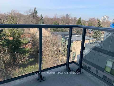 6 Parkwood Avenue #613