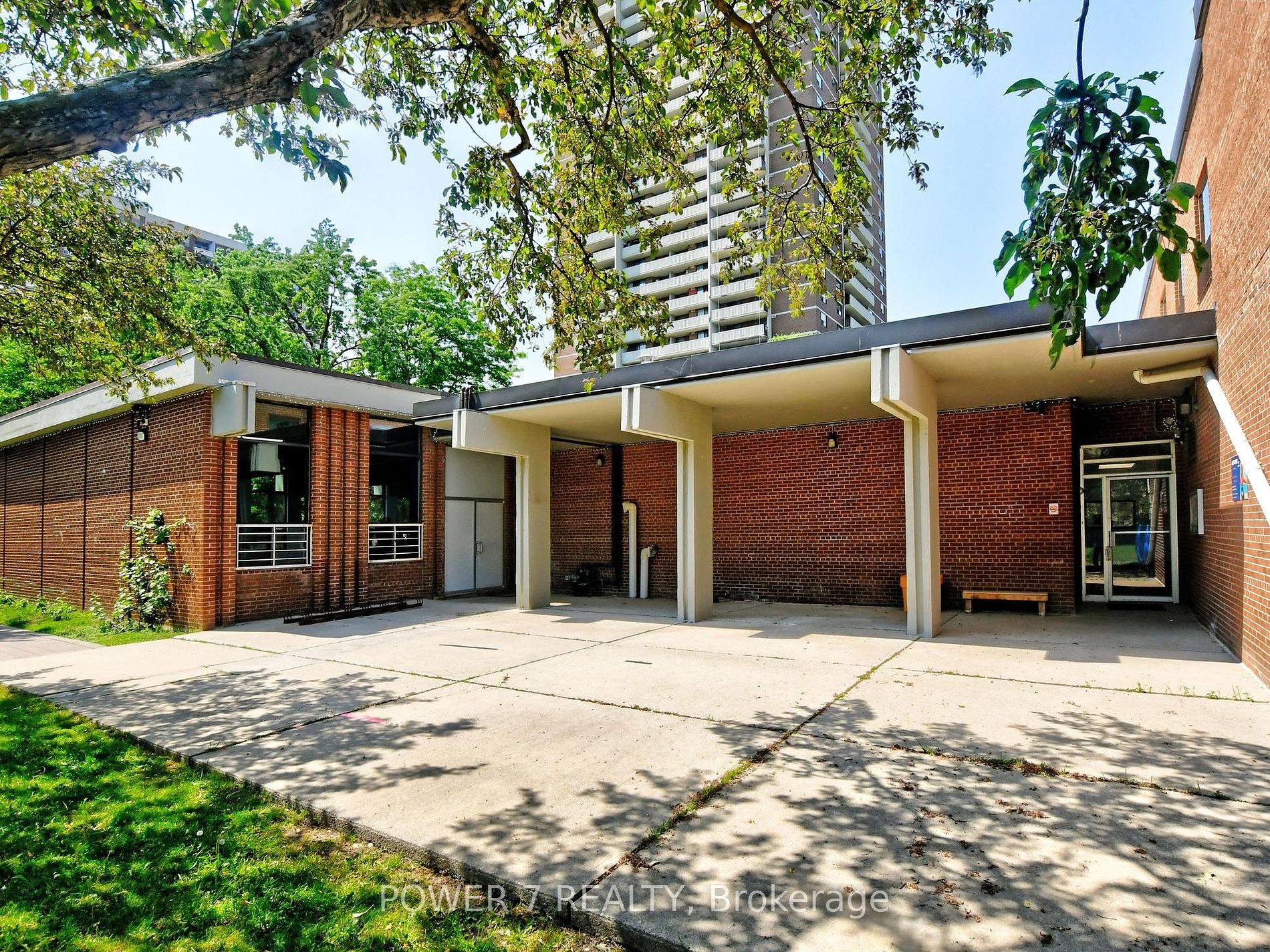 10 Tangreen Court, #407