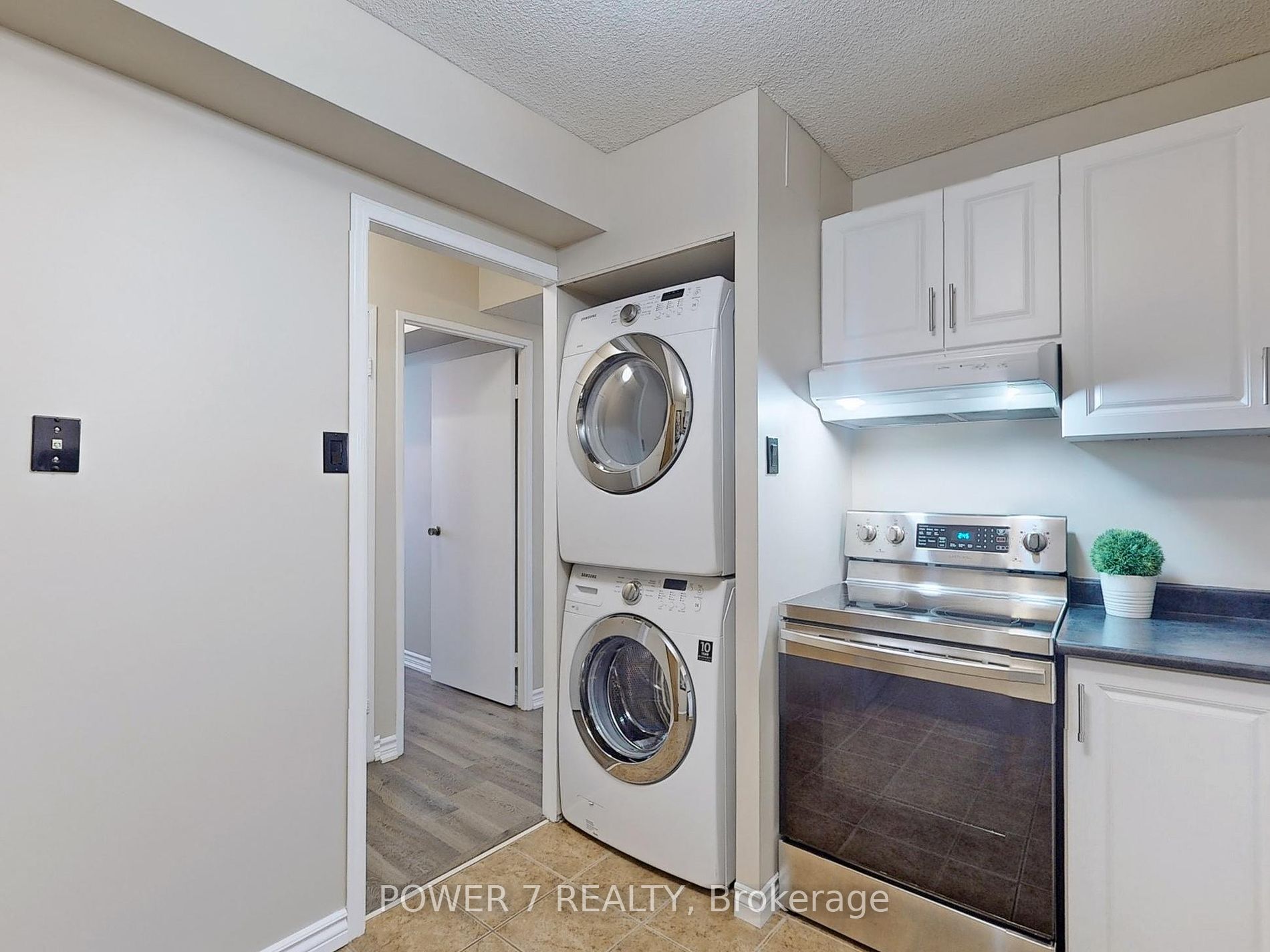 10 Tangreen Court, #407