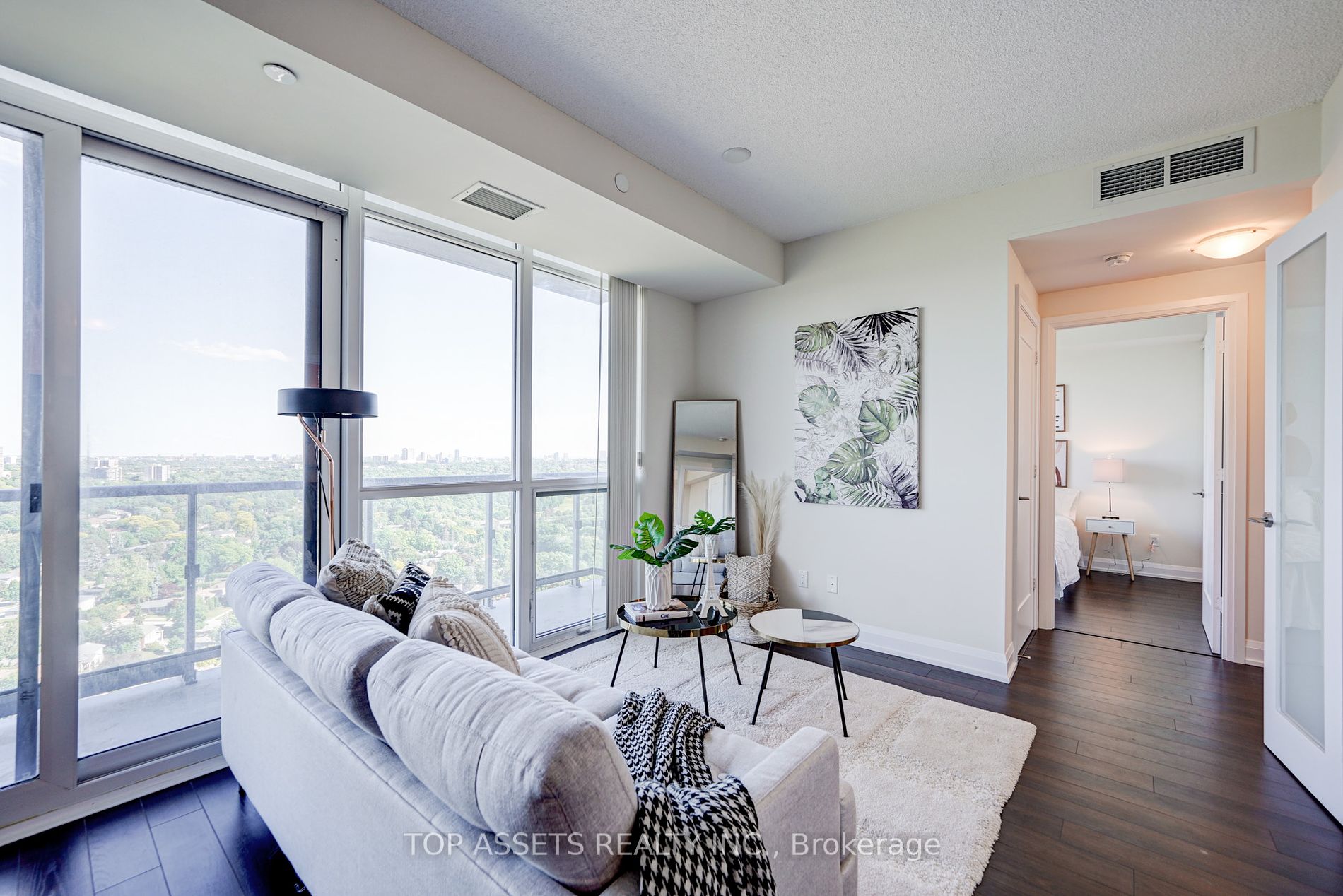 18 Graydon Hall Dr, #2410