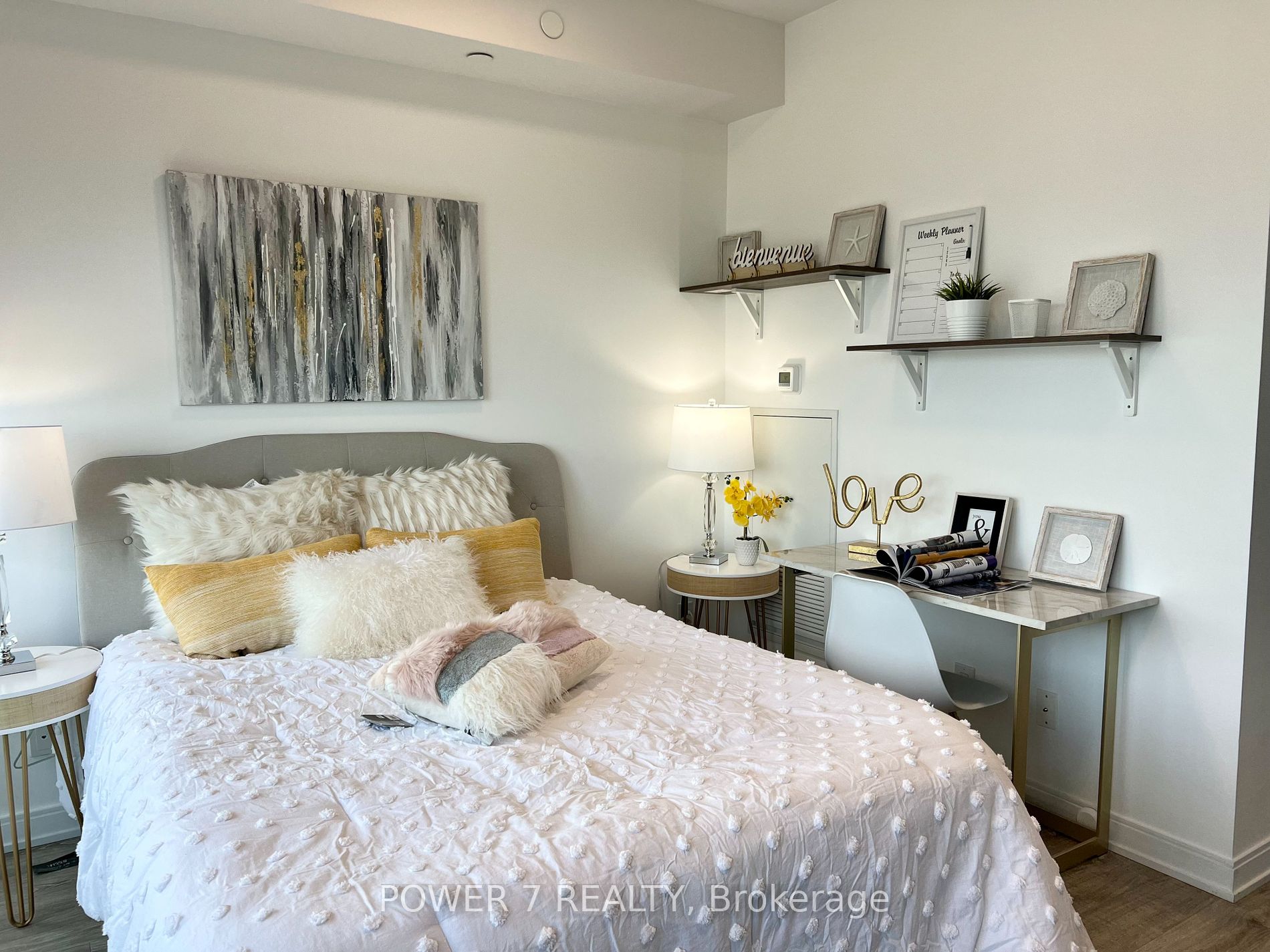 50 Charles St E, #4402