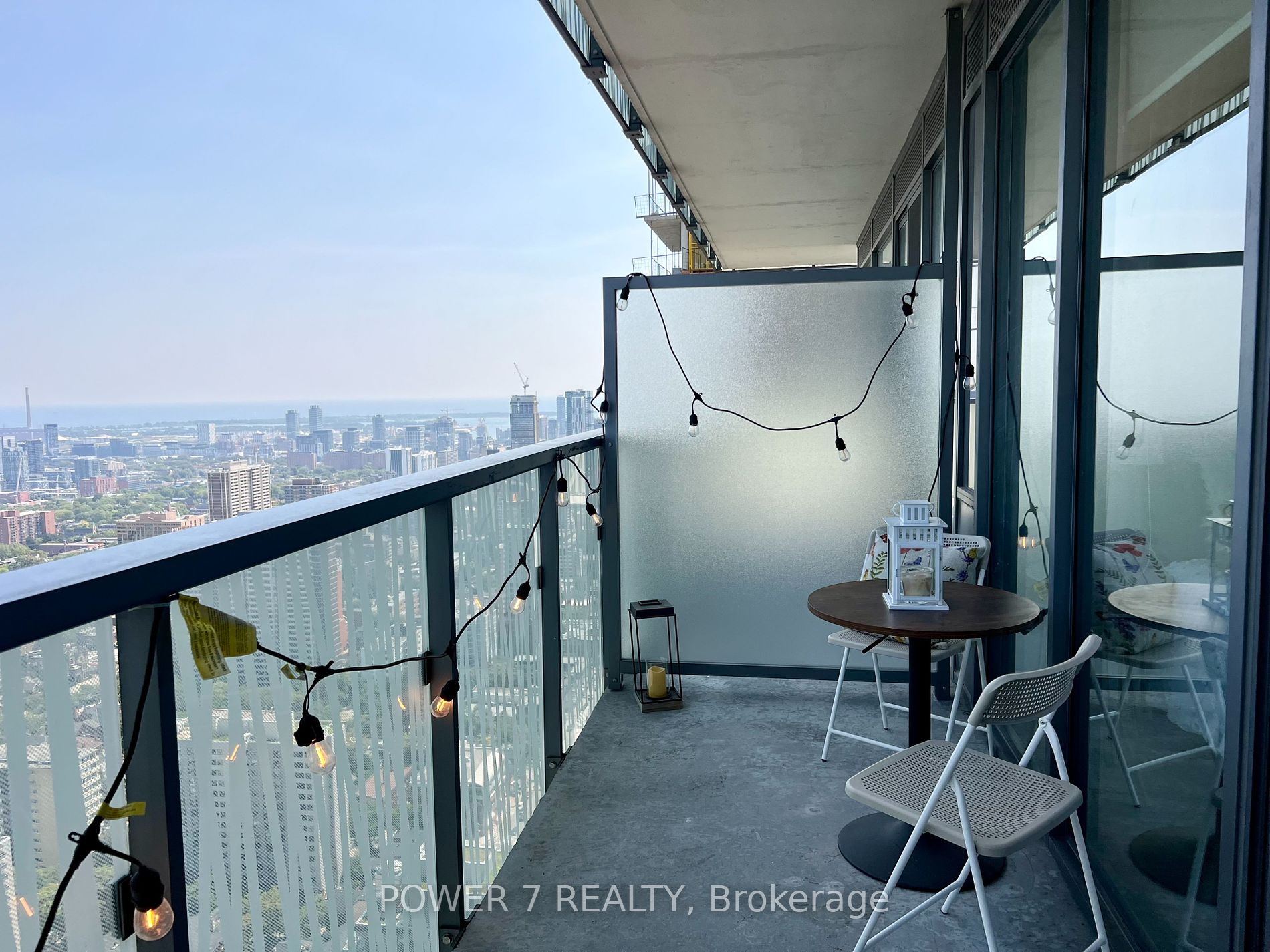 50 Charles St E, #4402