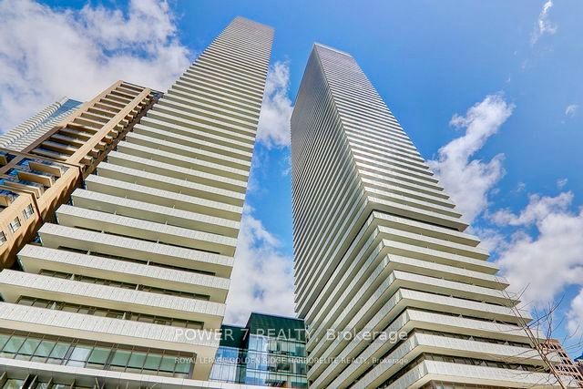 50 Charles St E, #4402