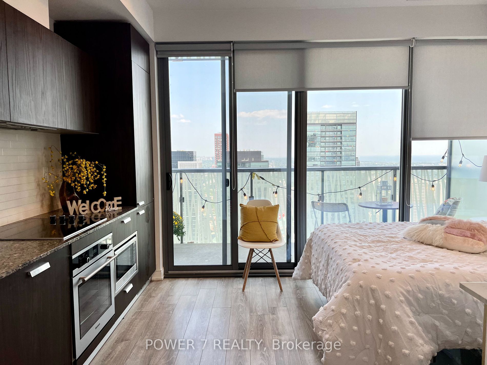 50 Charles St E, #4402