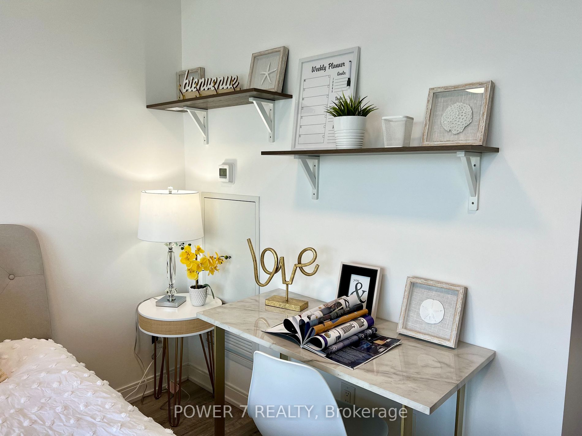 50 Charles St E, #4402