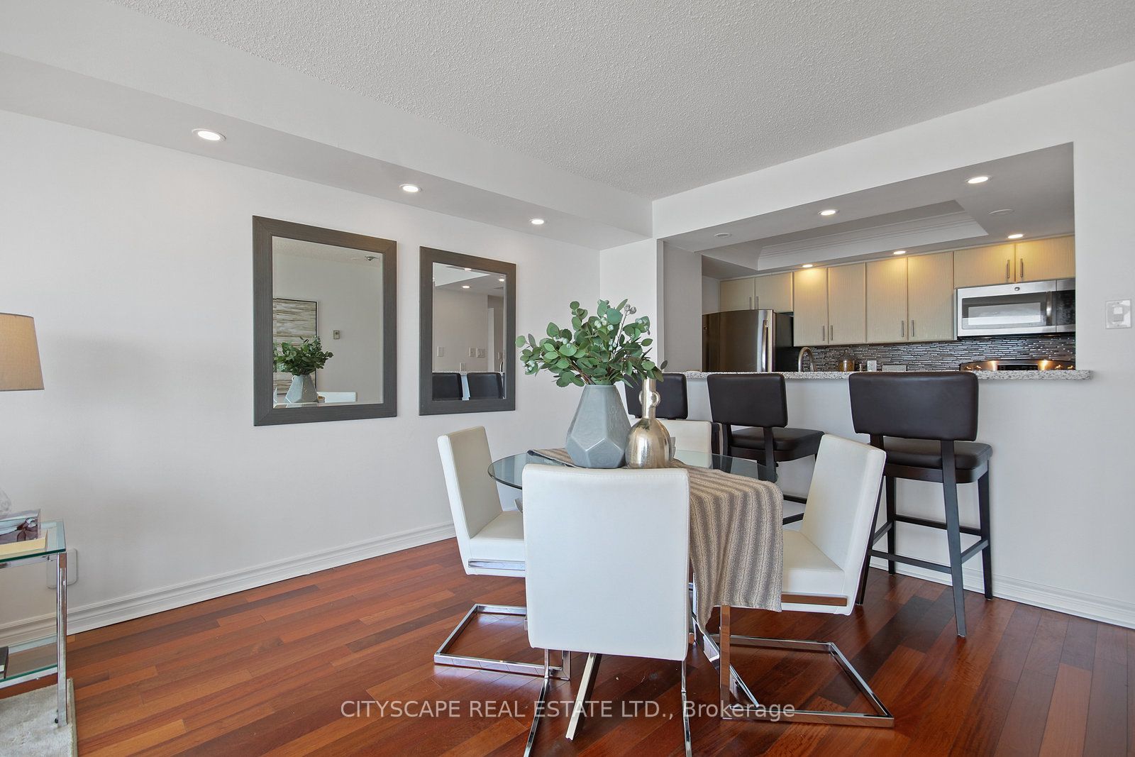 77 Harbour Sq, #2411