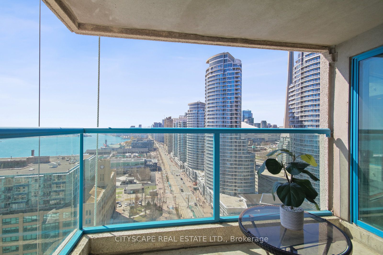 77 Harbour Sq, #2411