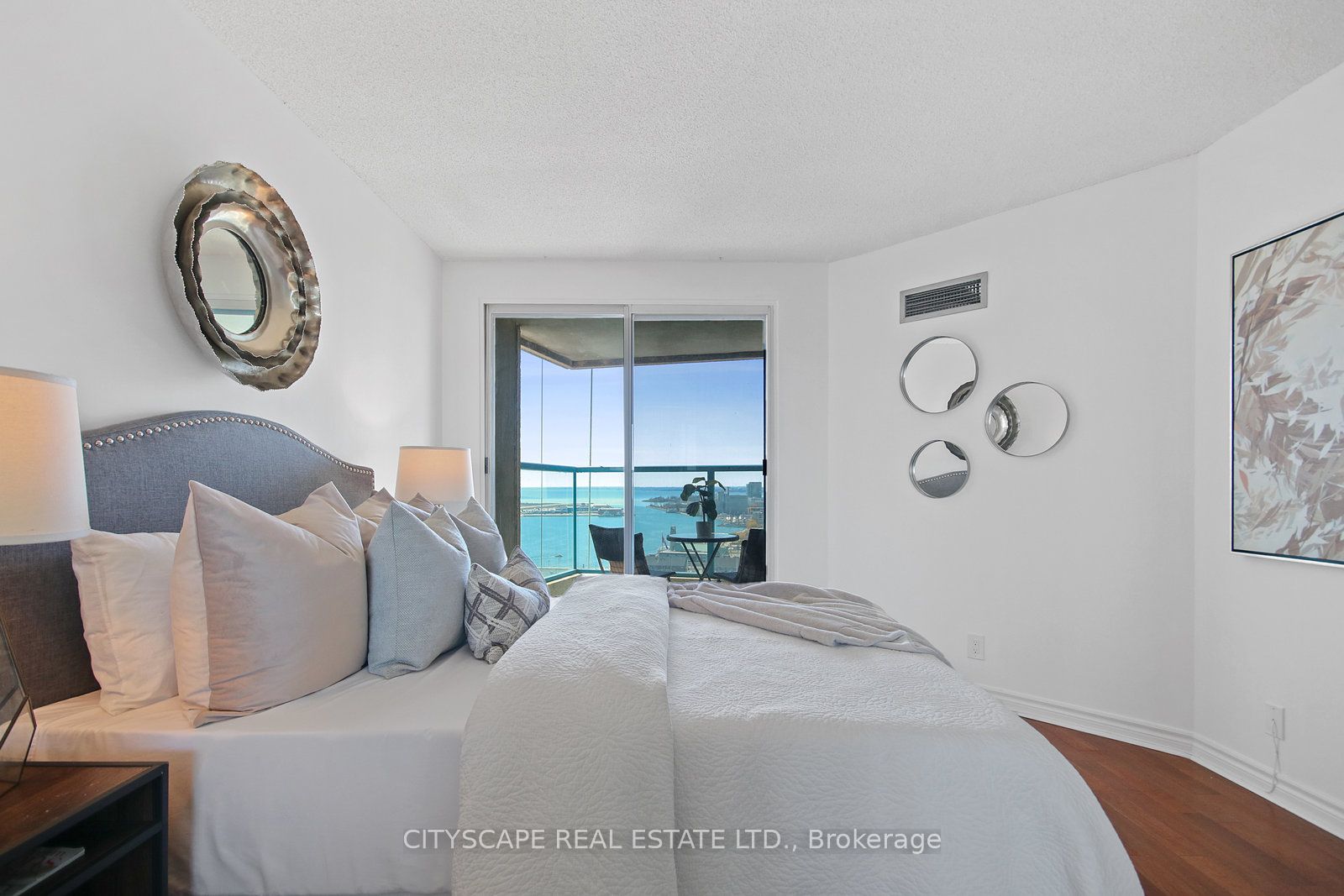 77 Harbour Sq, #2411