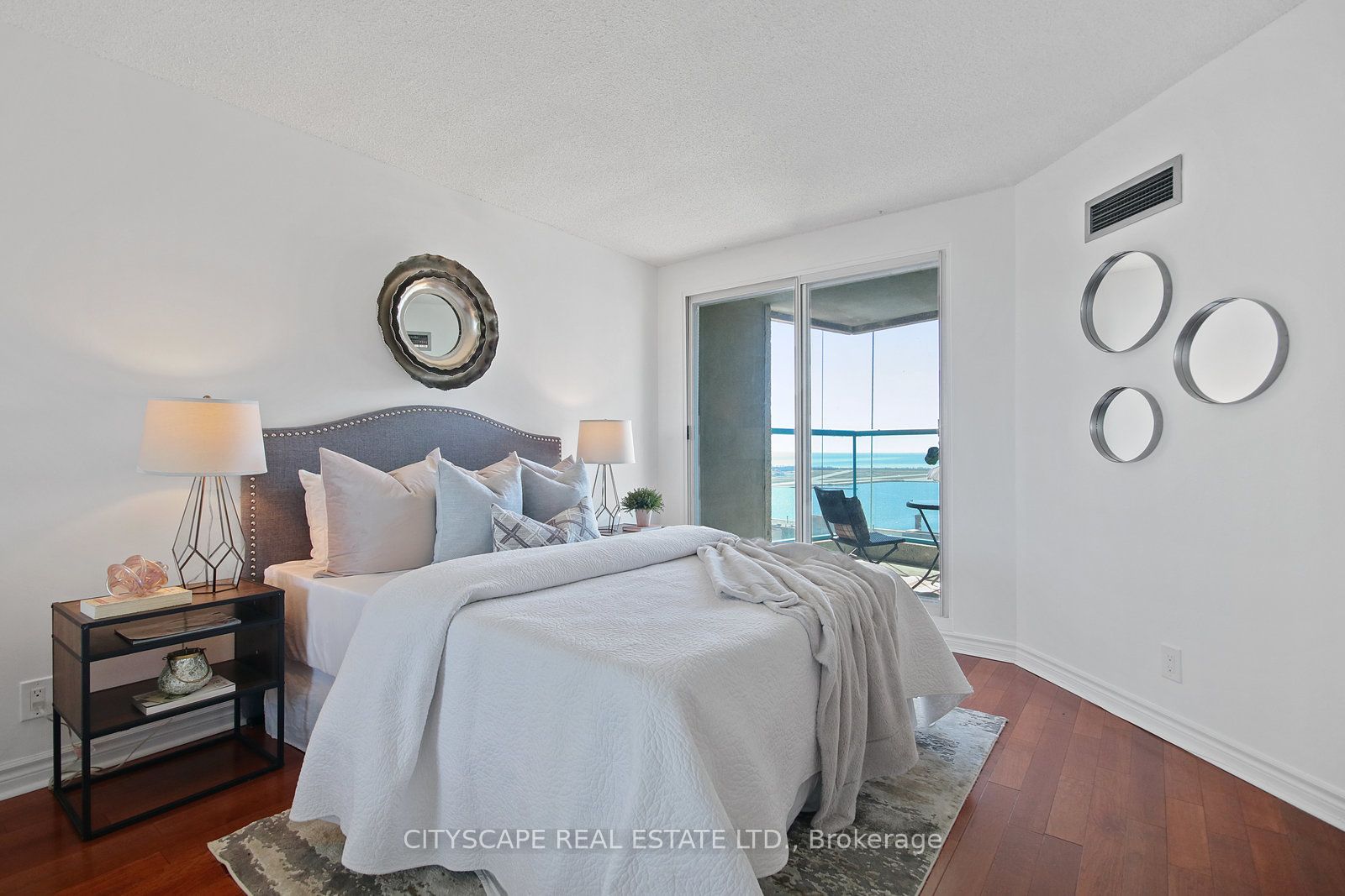 77 Harbour Sq, #2411