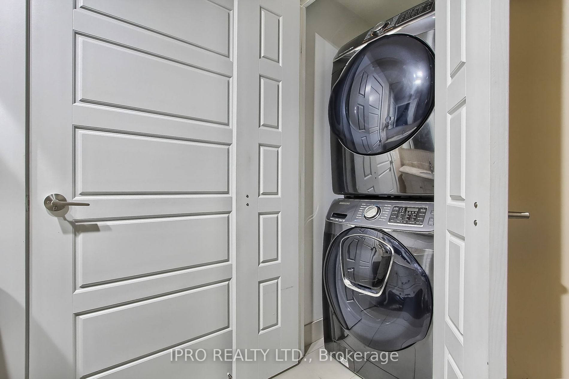 28 Linden St, #1205