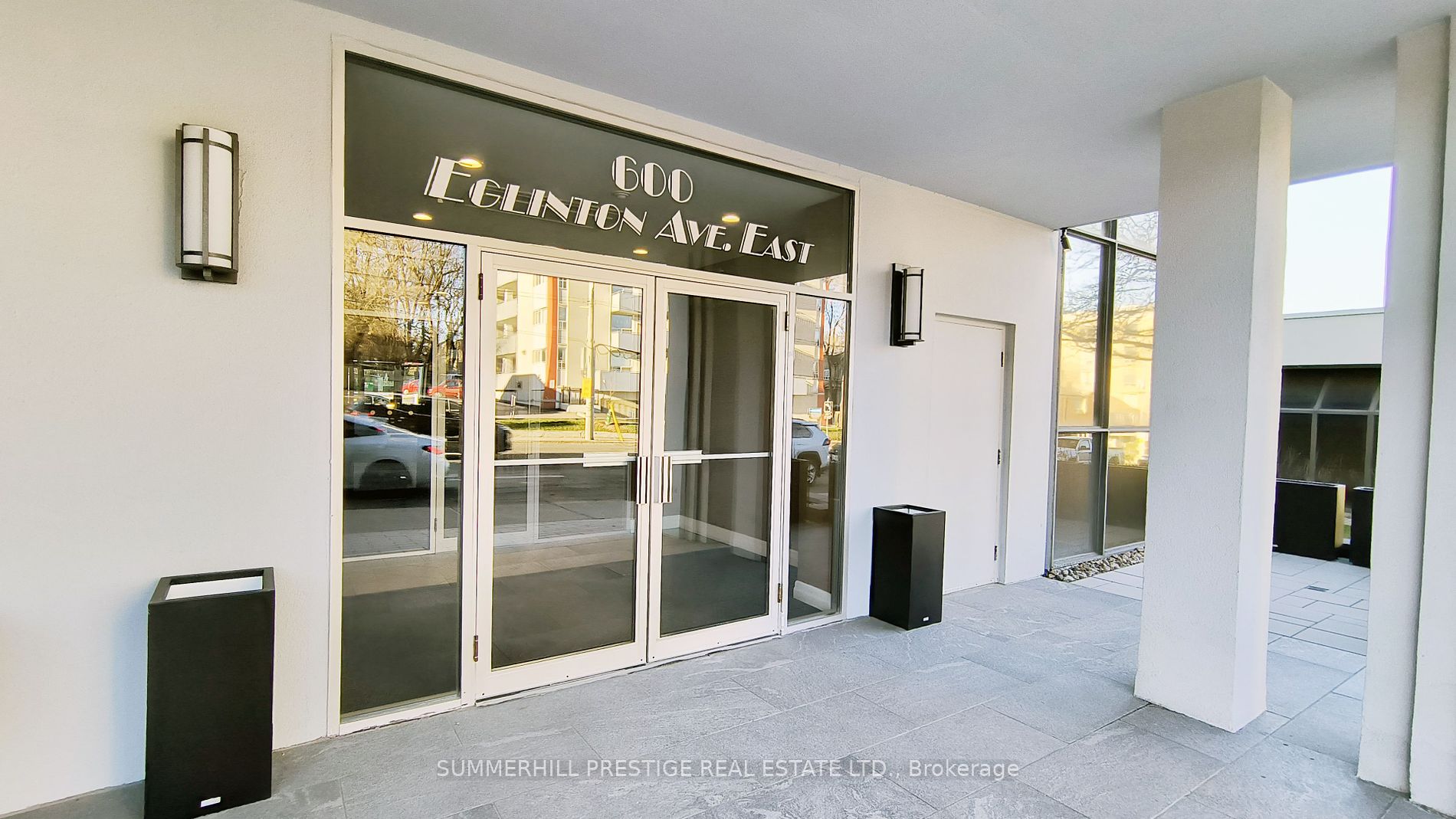 600 Eglinton Avenue E, #102