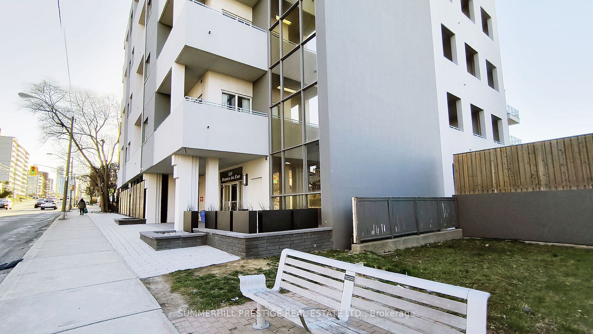 600 Eglinton Avenue E, #102