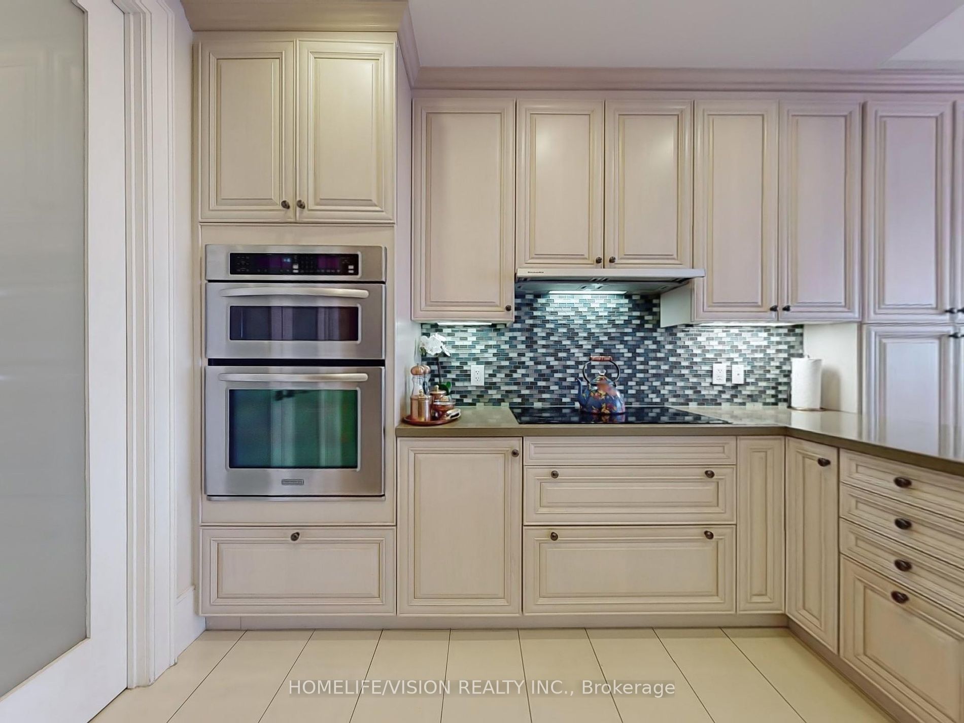 70 Roehampton Avenue, #2620