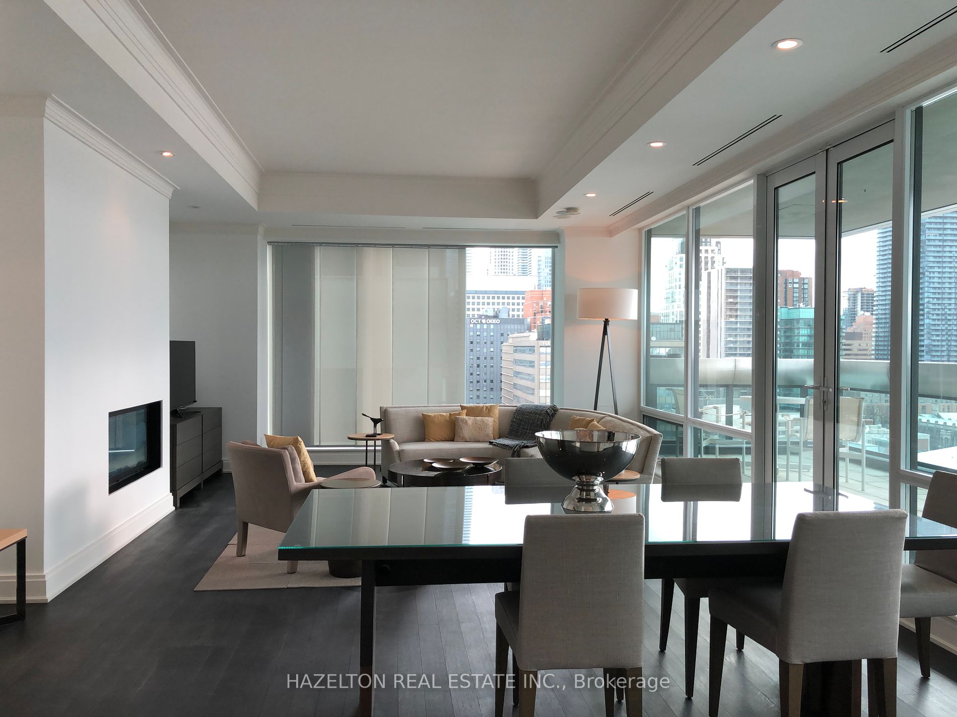 206 Bloor Street W #1402