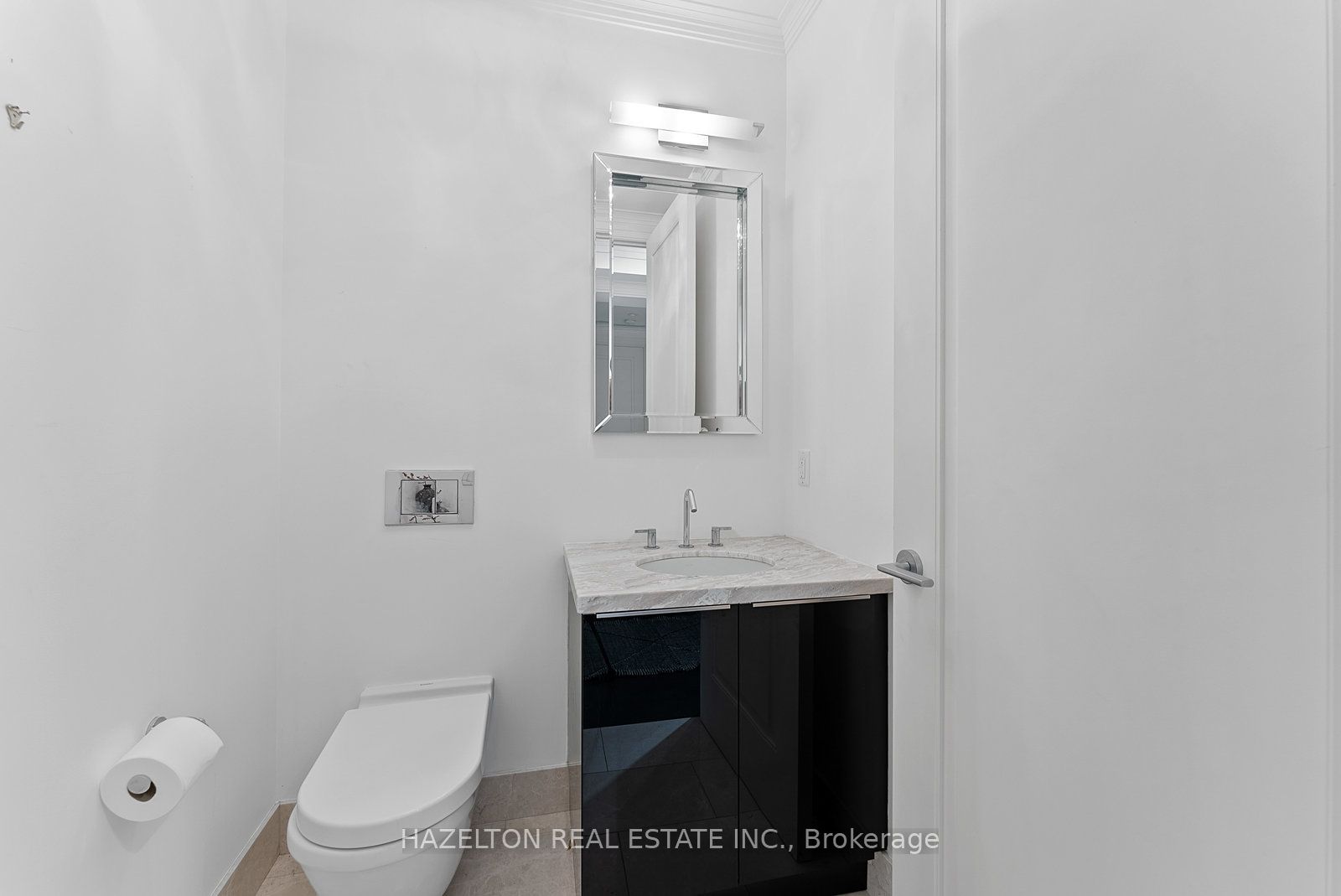 206 Bloor Street W #1402