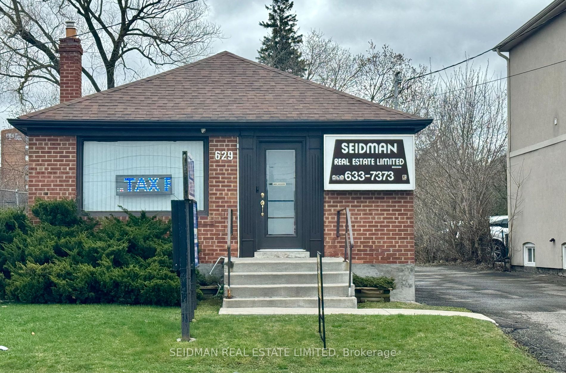 629 Sheppard Avenue W