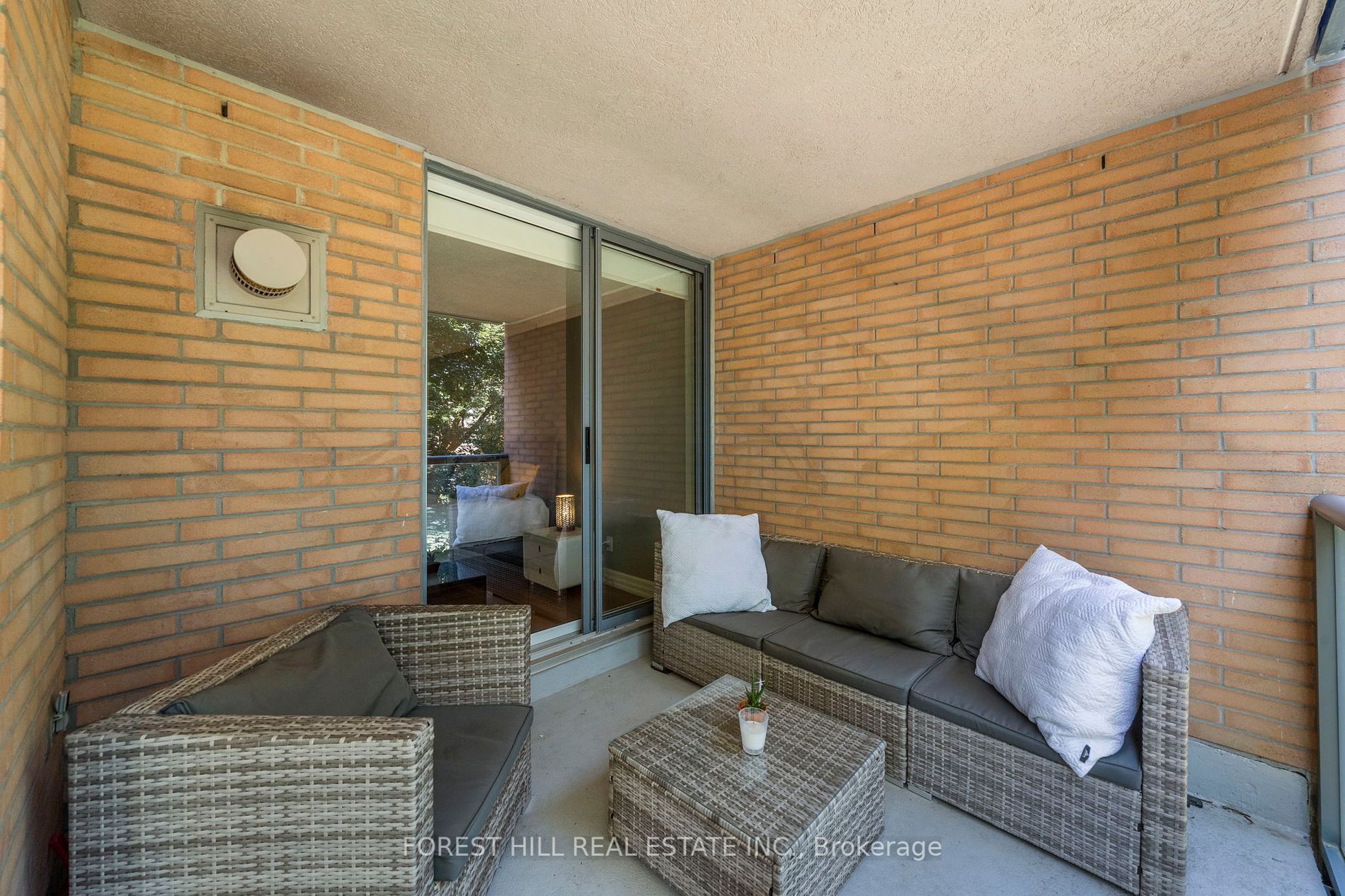 2727 Yonge Street, #416