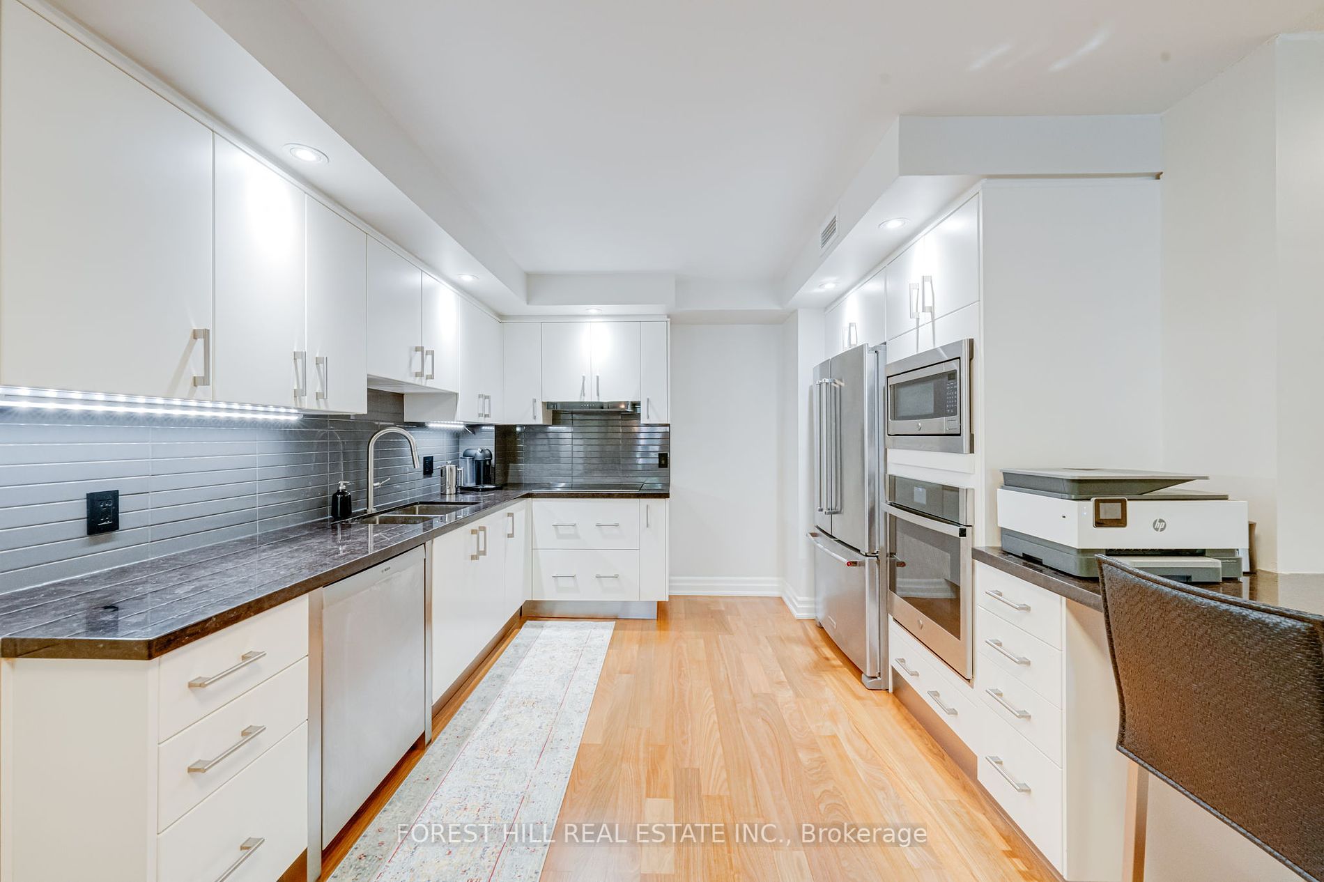 2727 Yonge Street, #416