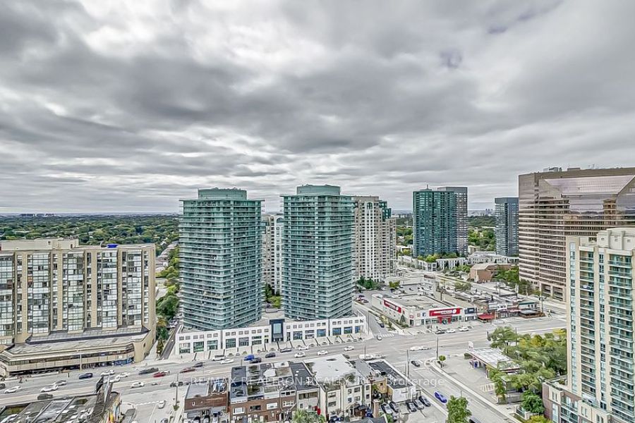 18 Holmes Ave, #2206