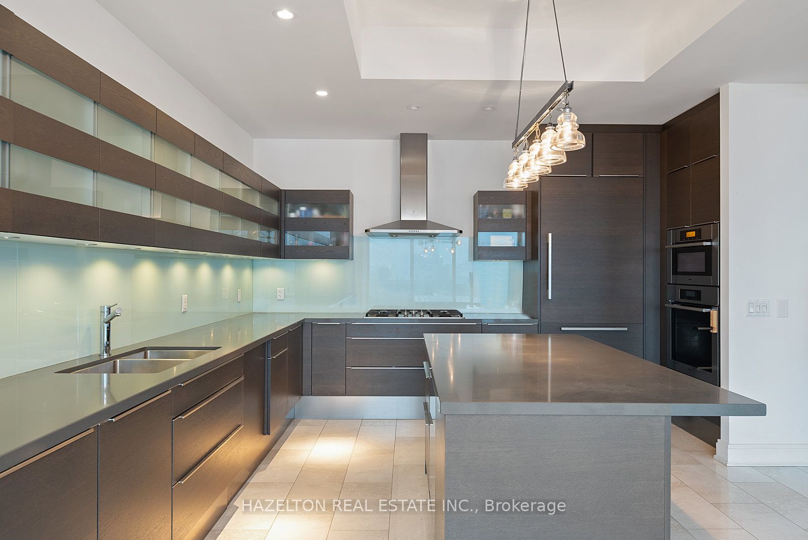 206 Bloor Street W #1402