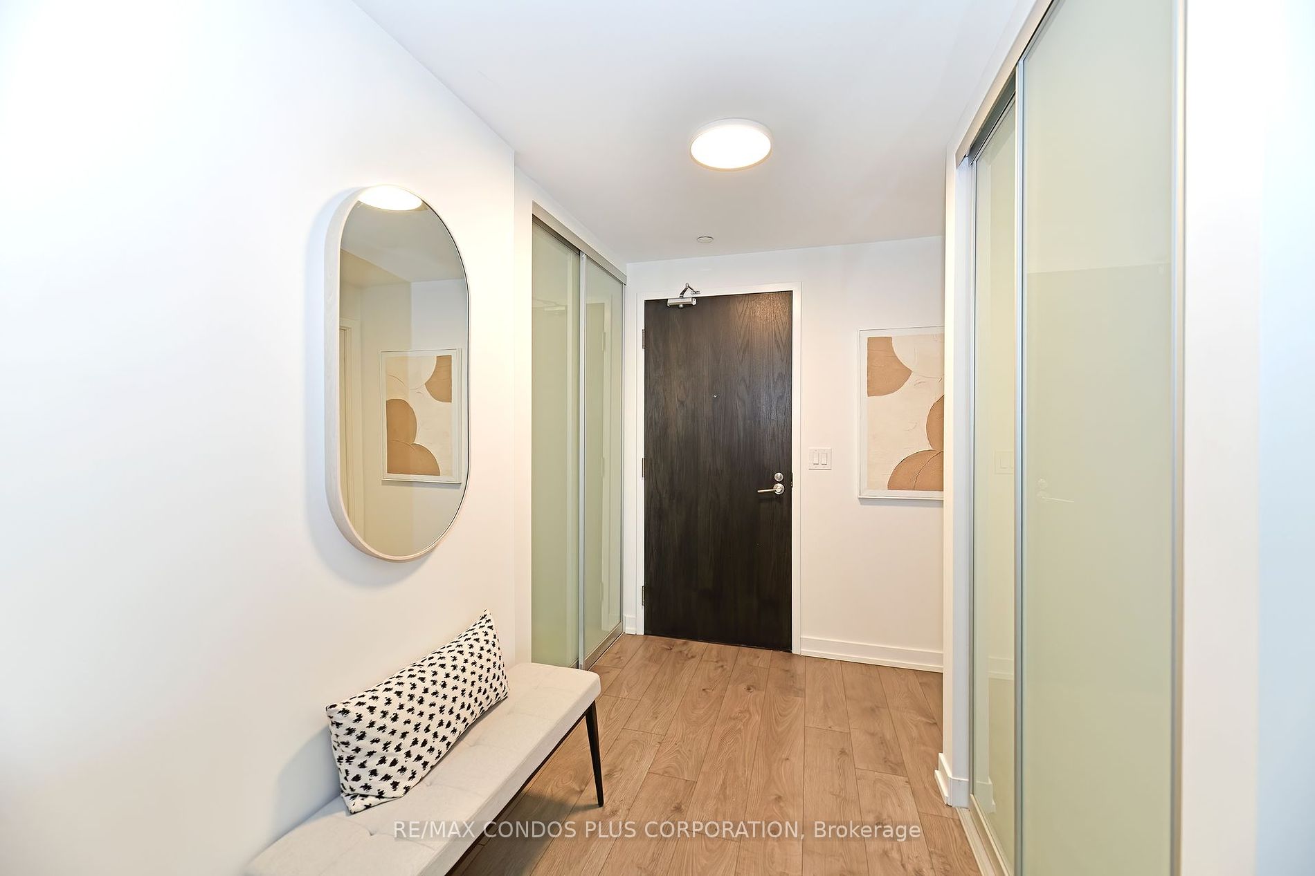 297 College St, ## 1503