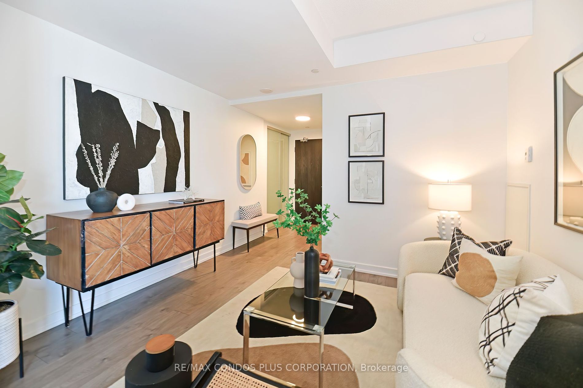 297 College St, ## 1503