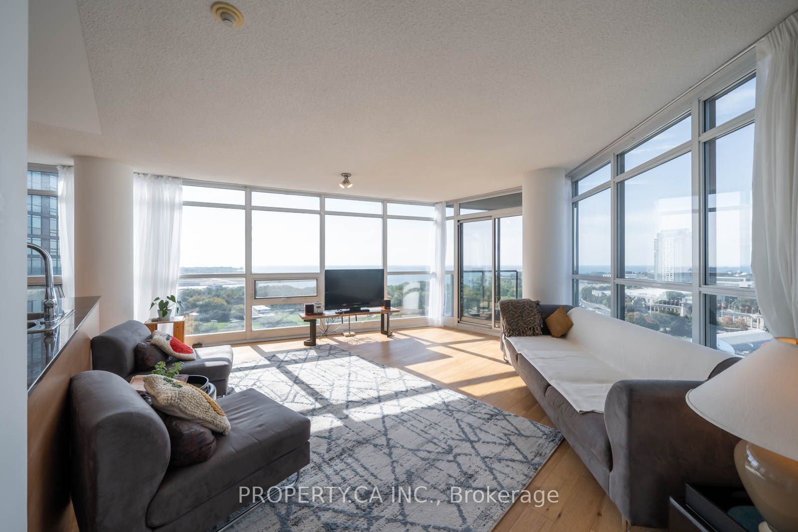 231 Fort York Blvd, #1803