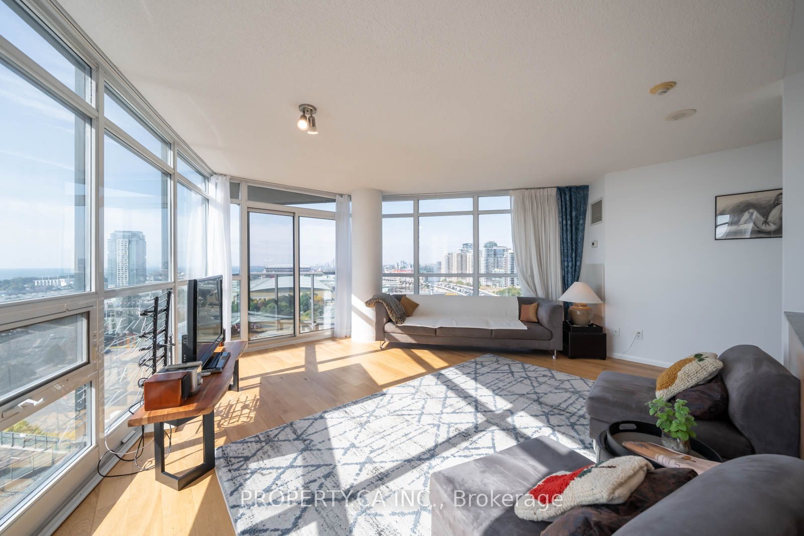 231 Fort York Blvd, #1803