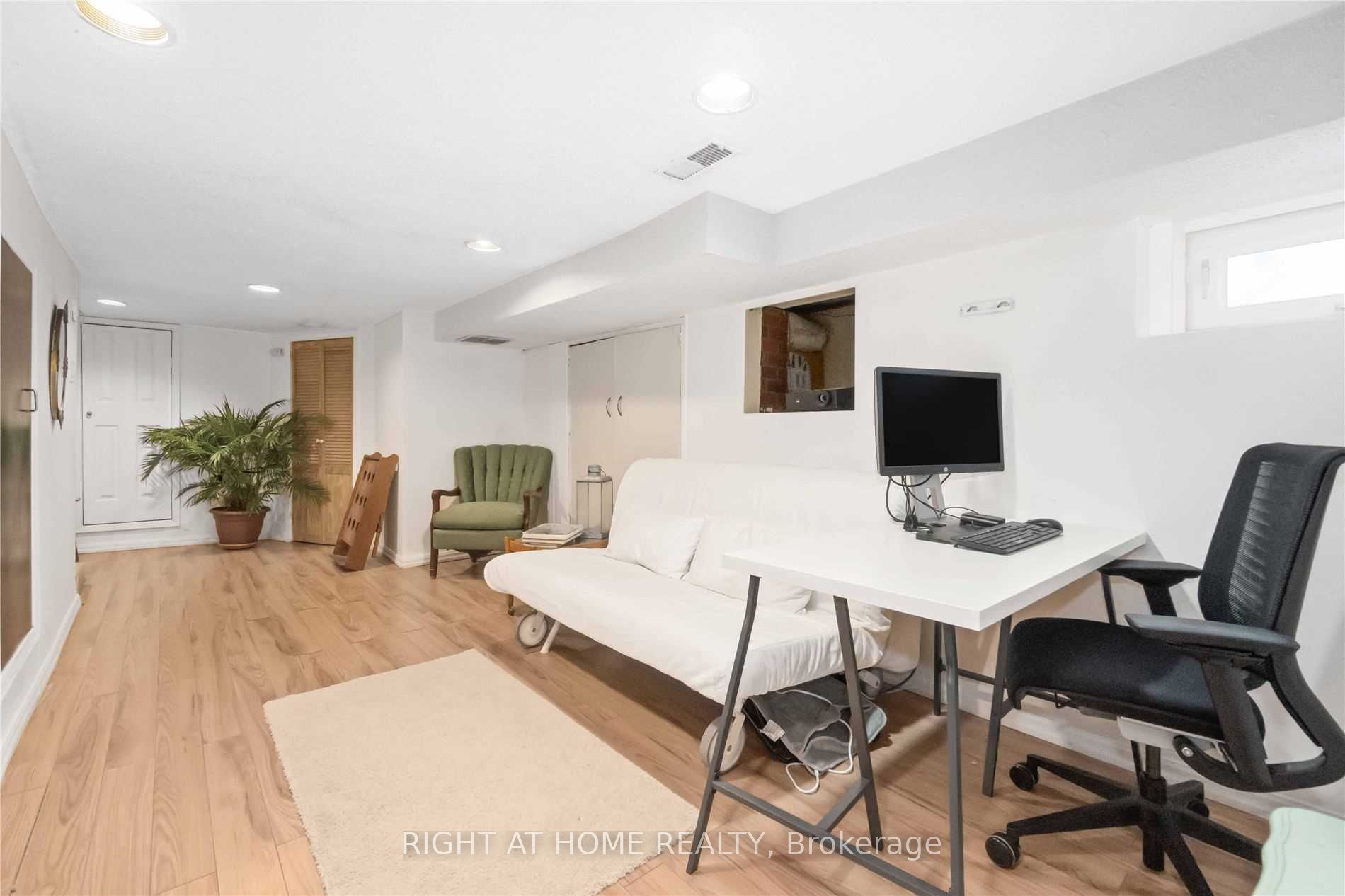 3 Hanson Rd