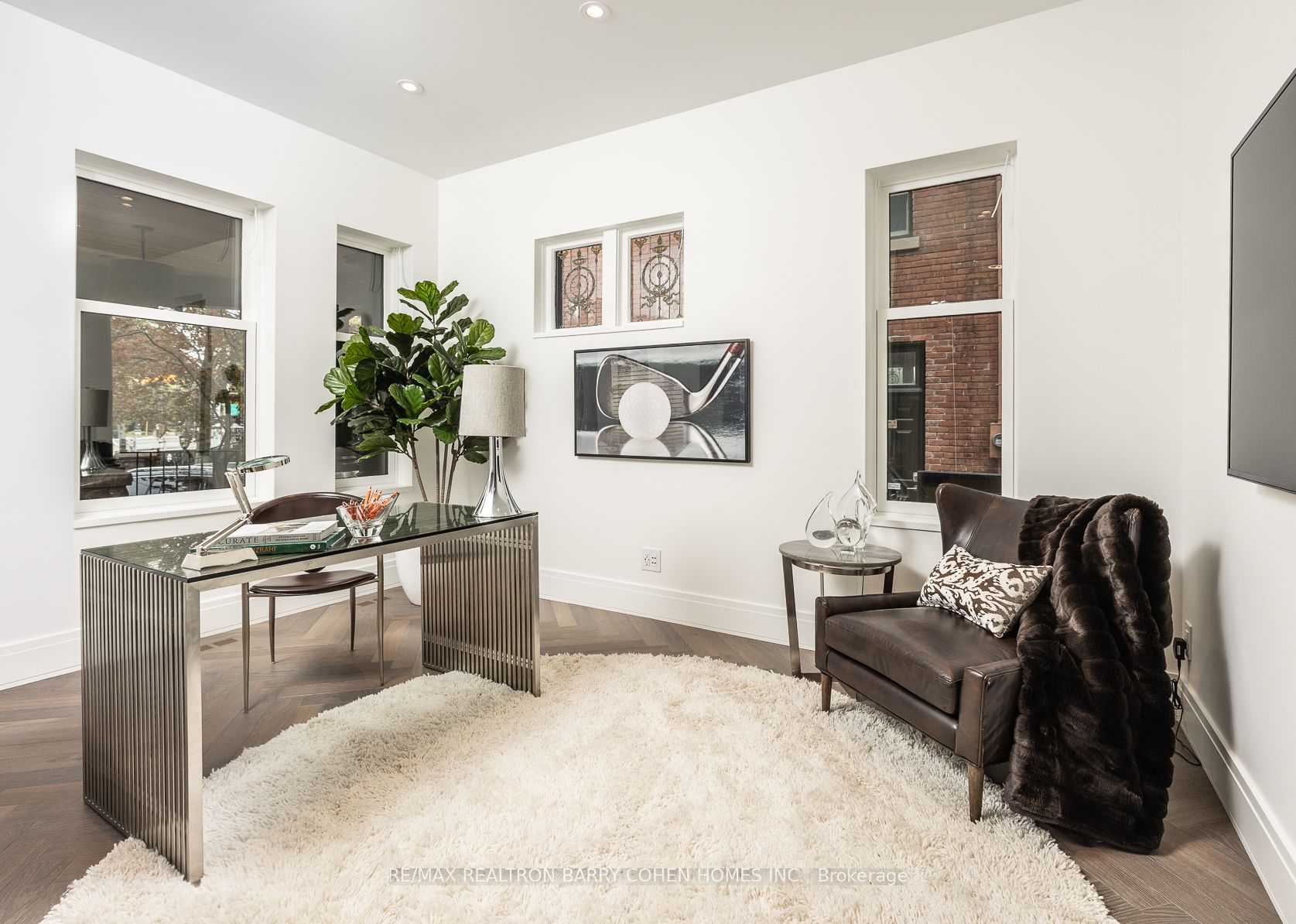135 Crescent Road, #+ Coach