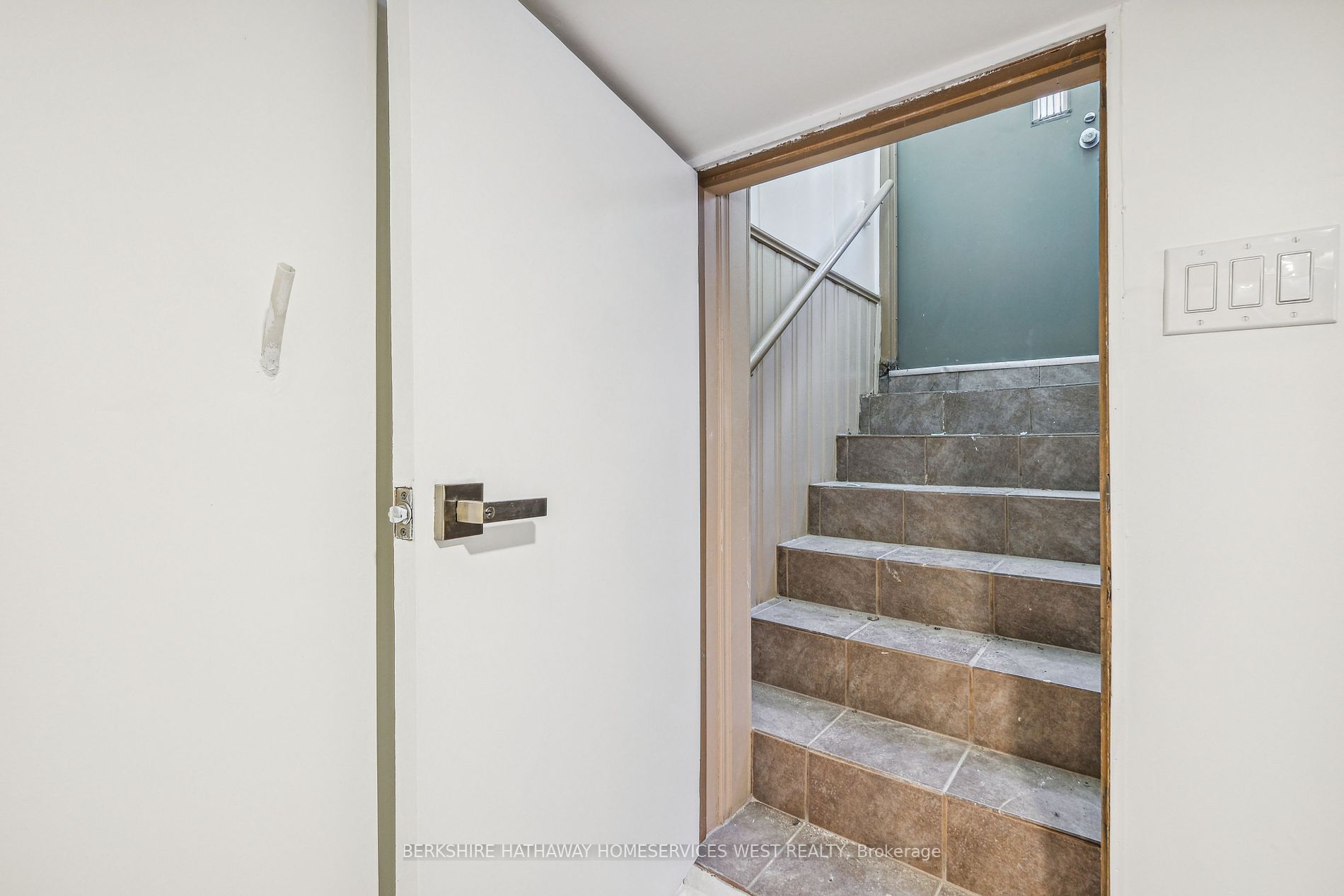 37 Collahie Street, #MAIN