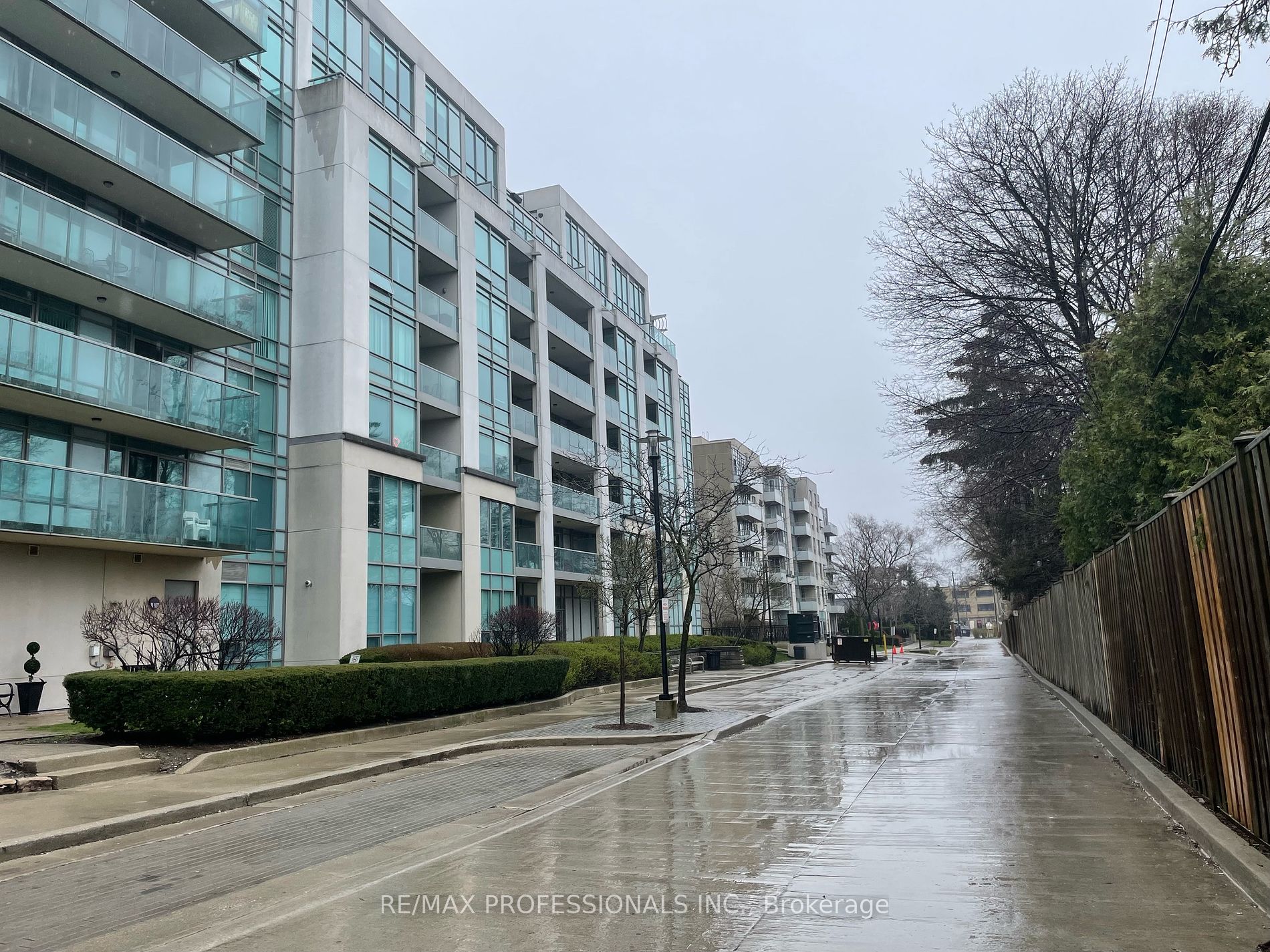 3830 Bathurst St, #108