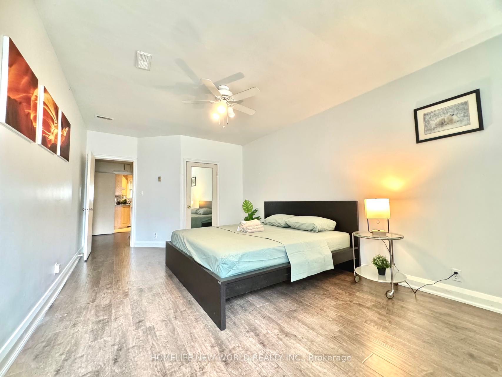 1563 Bathurst St